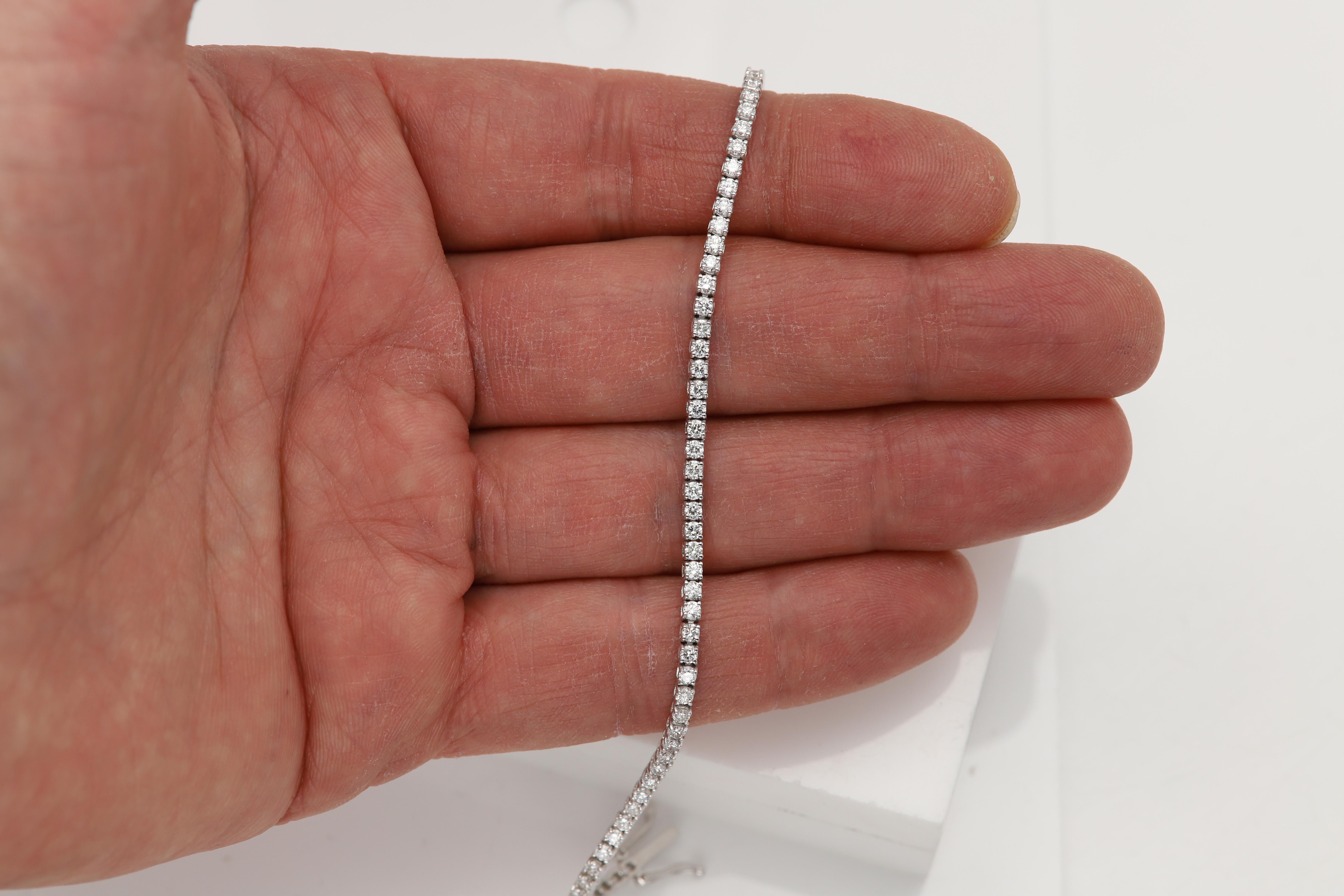 14 Karat Diamond Tennis Bracelet Natural Diamonds White Gold 2.0ct G-I1 In New Condition For Sale In Brooklyn, NY
