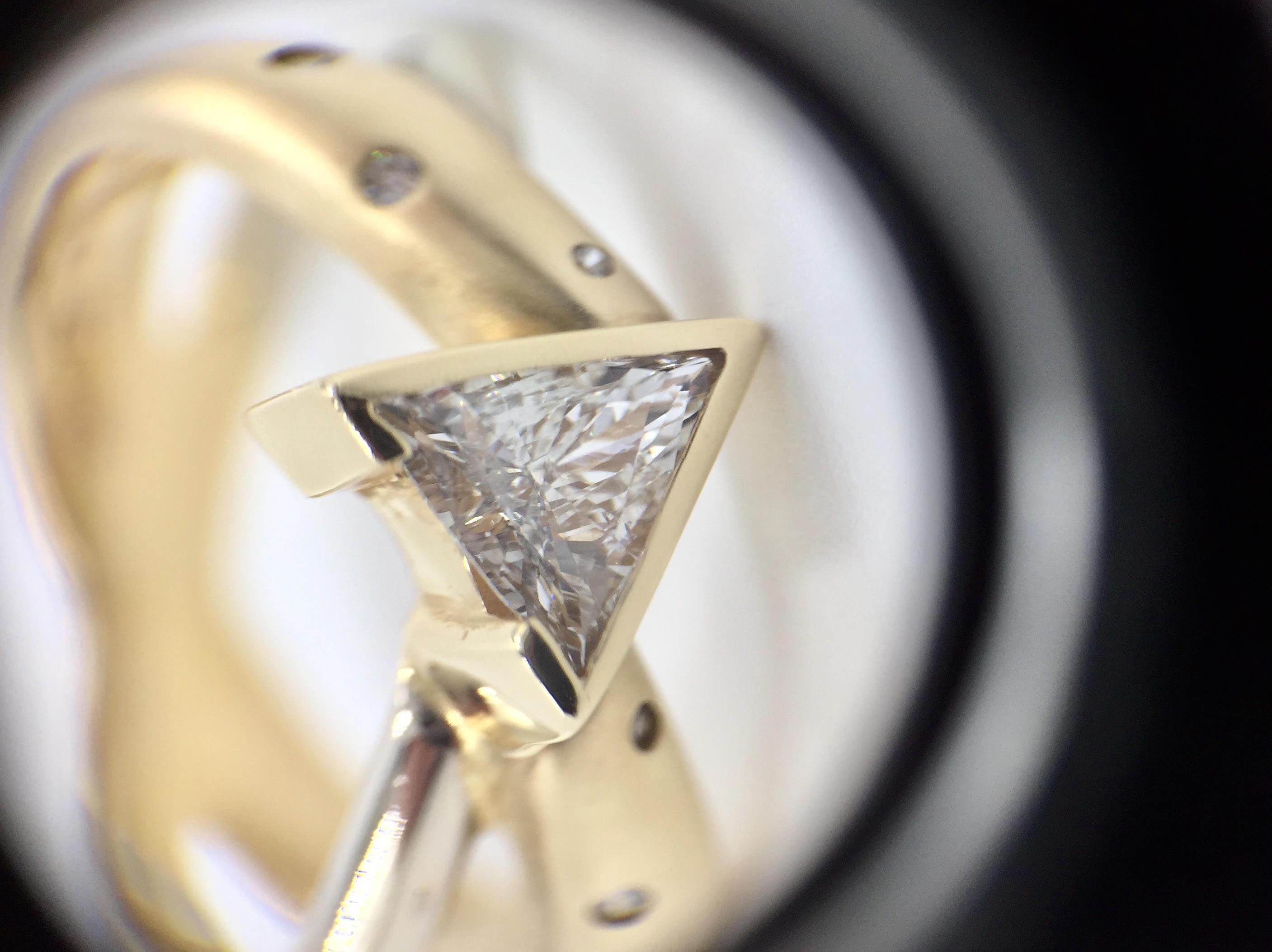 14 Karat Diamond X Ring with .50 Carat Trillion Center For Sale 3