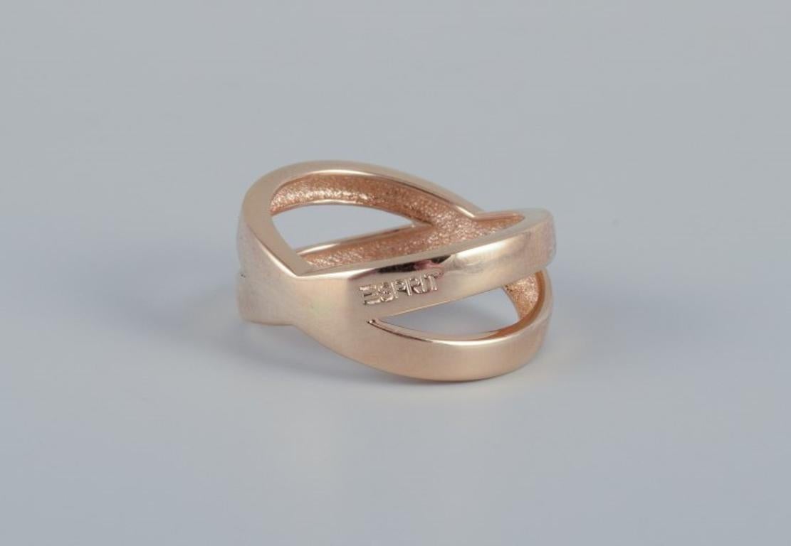 14 karat Esprit gold ring.
From the 2000s.
In perfect condition.
Hallmarked.
Ring size: 17 mm. - US size 6.5
