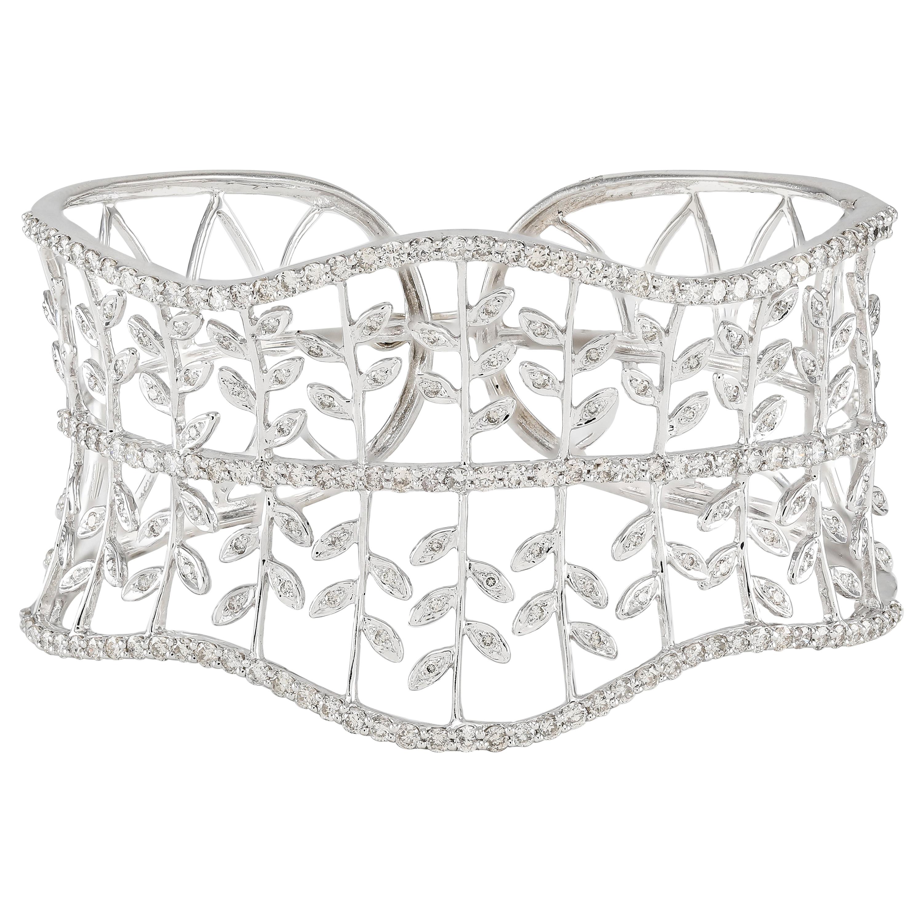 Bracciale largo con fiori e foglie in 14 carati in vendita