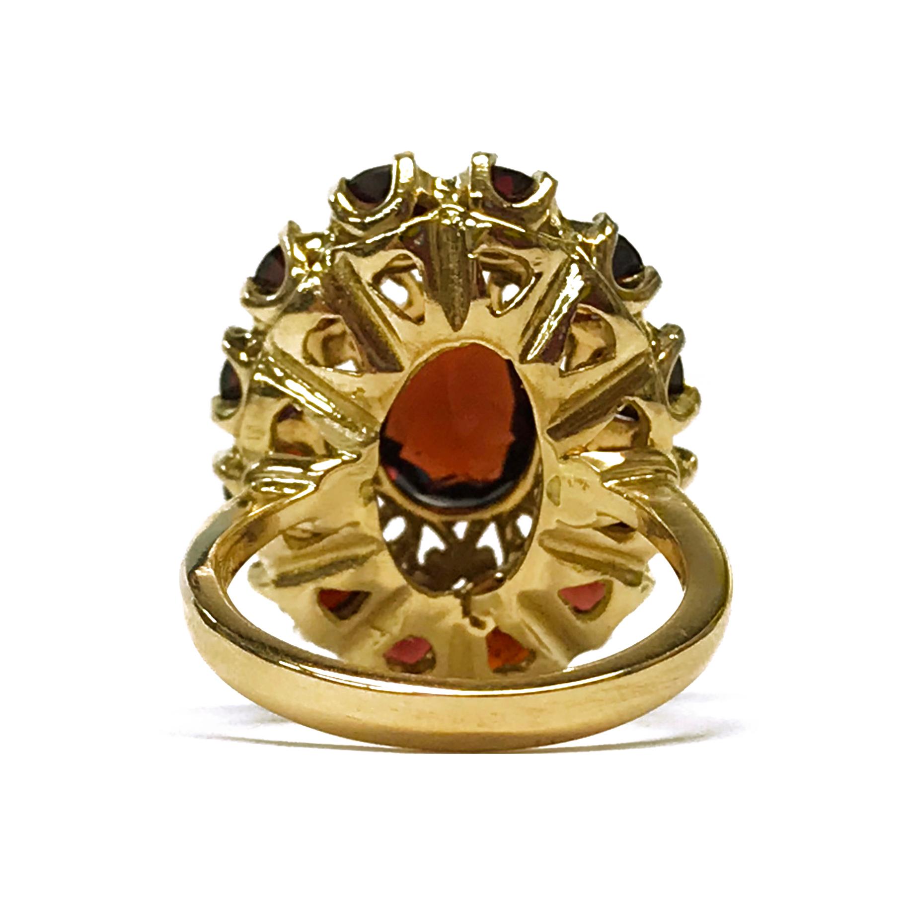 Retro 14 Karat Garnet Cluster Ring For Sale