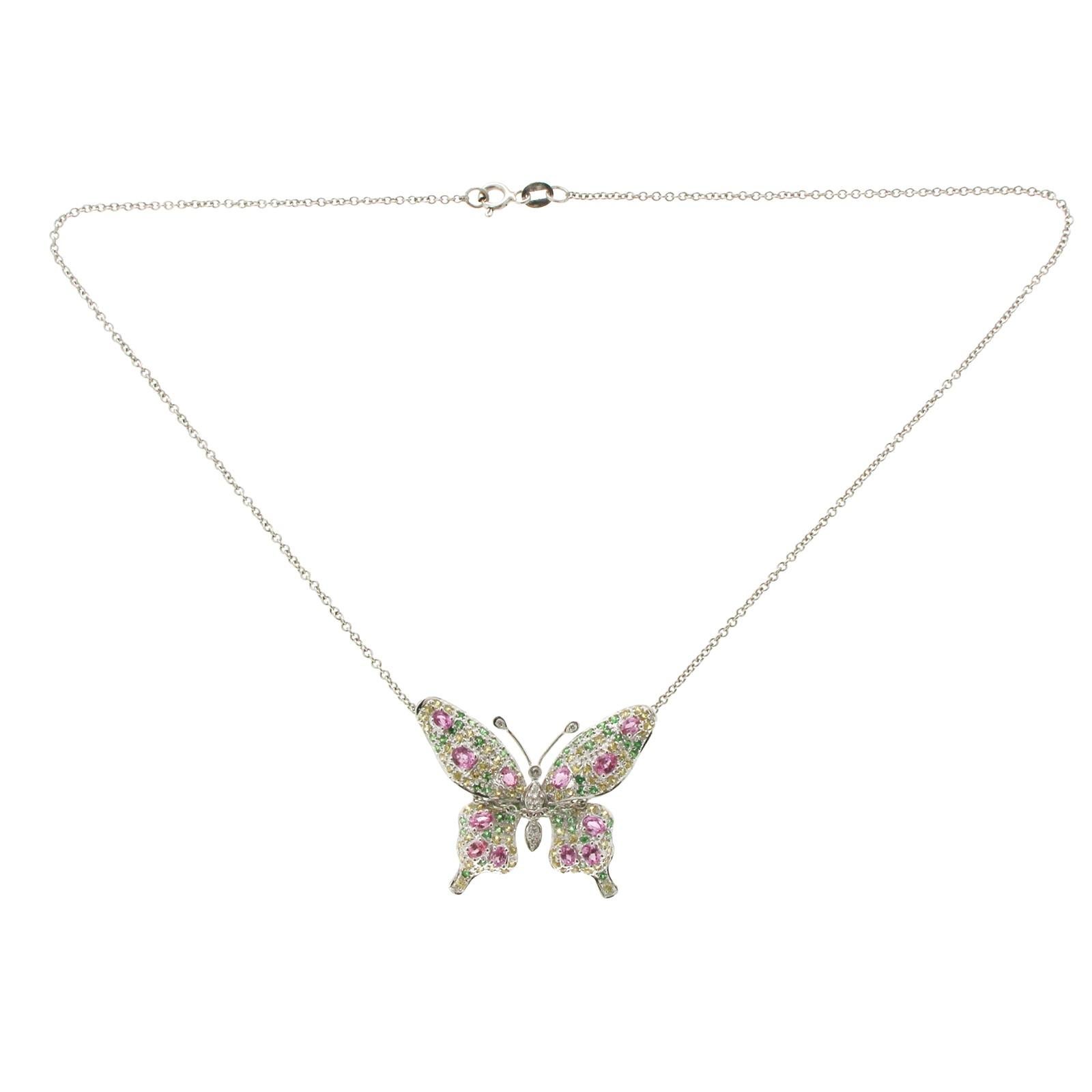 Taille ovale 14 Karat Gold .09 Carat Diamonds 2.45 Carat Multi Stones Butterfly Necklace en vente
