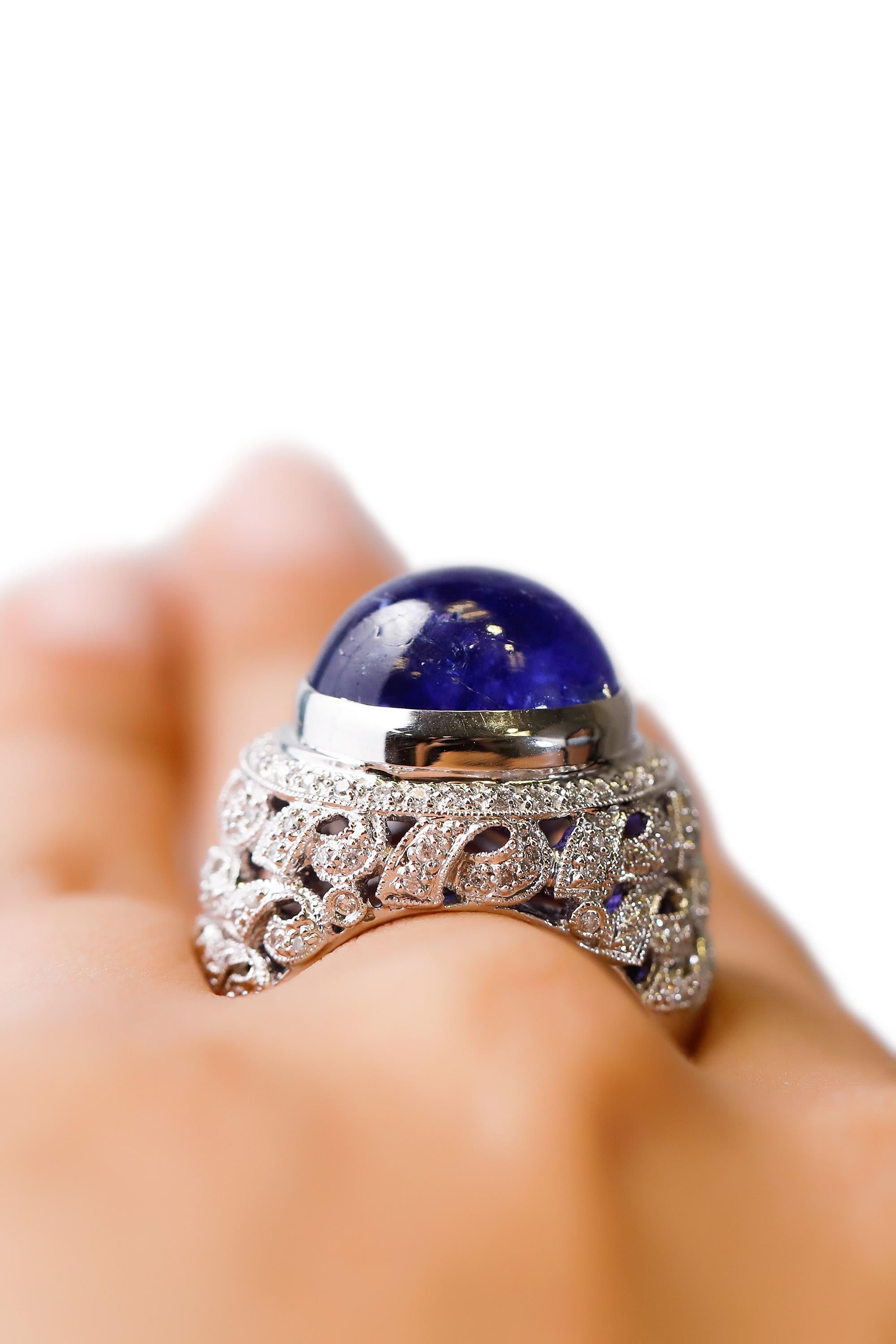 Women's 14 Karat White Gold 14 Carat Tanzanite 1.3 Ct Diamond Round Dome Cocktail Ring For Sale