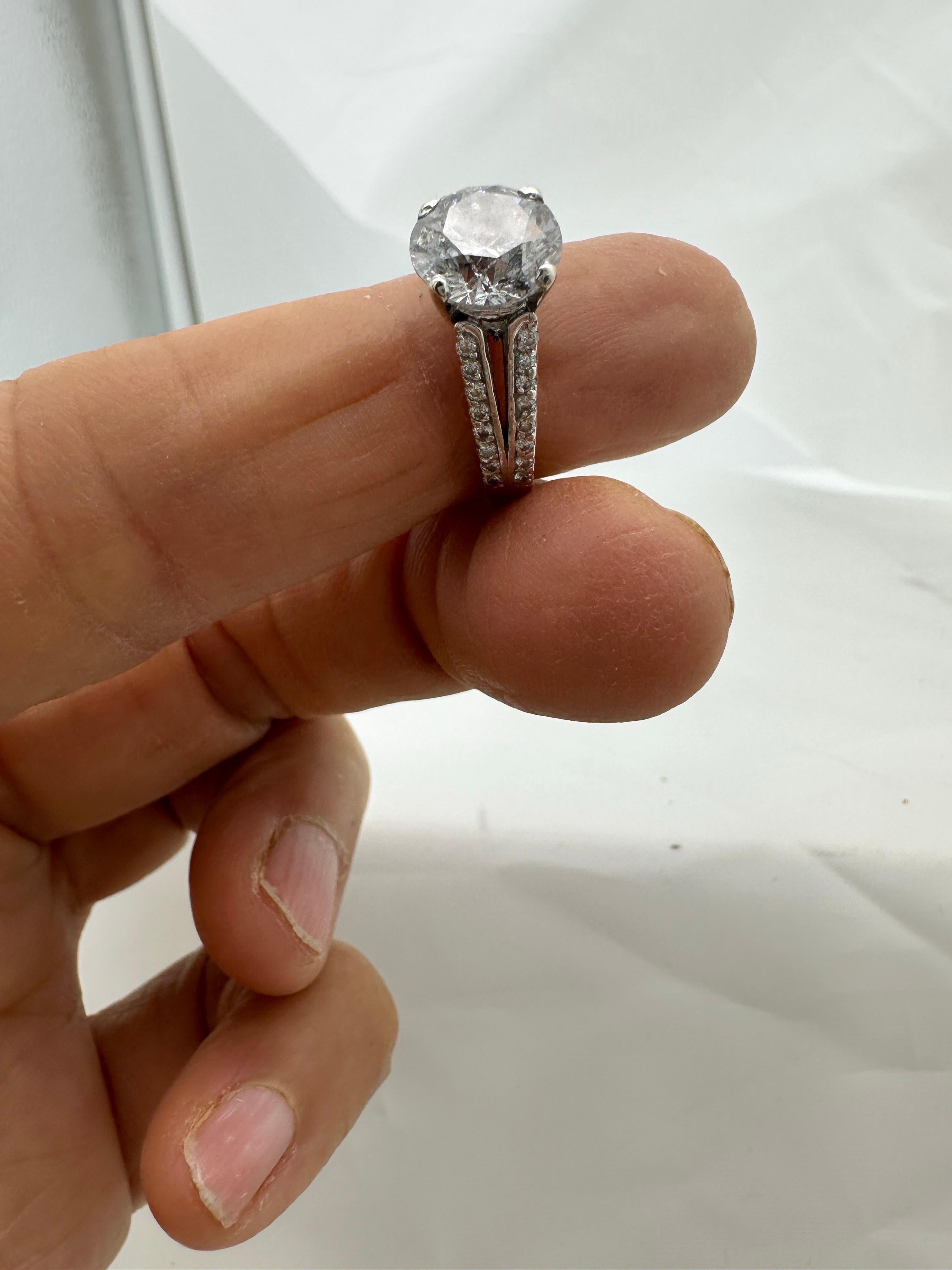 Anello di fidanzamento solitario in oro 14 carati da 2,95 carati con diamante rotondo 3,31ctw in vendita 5