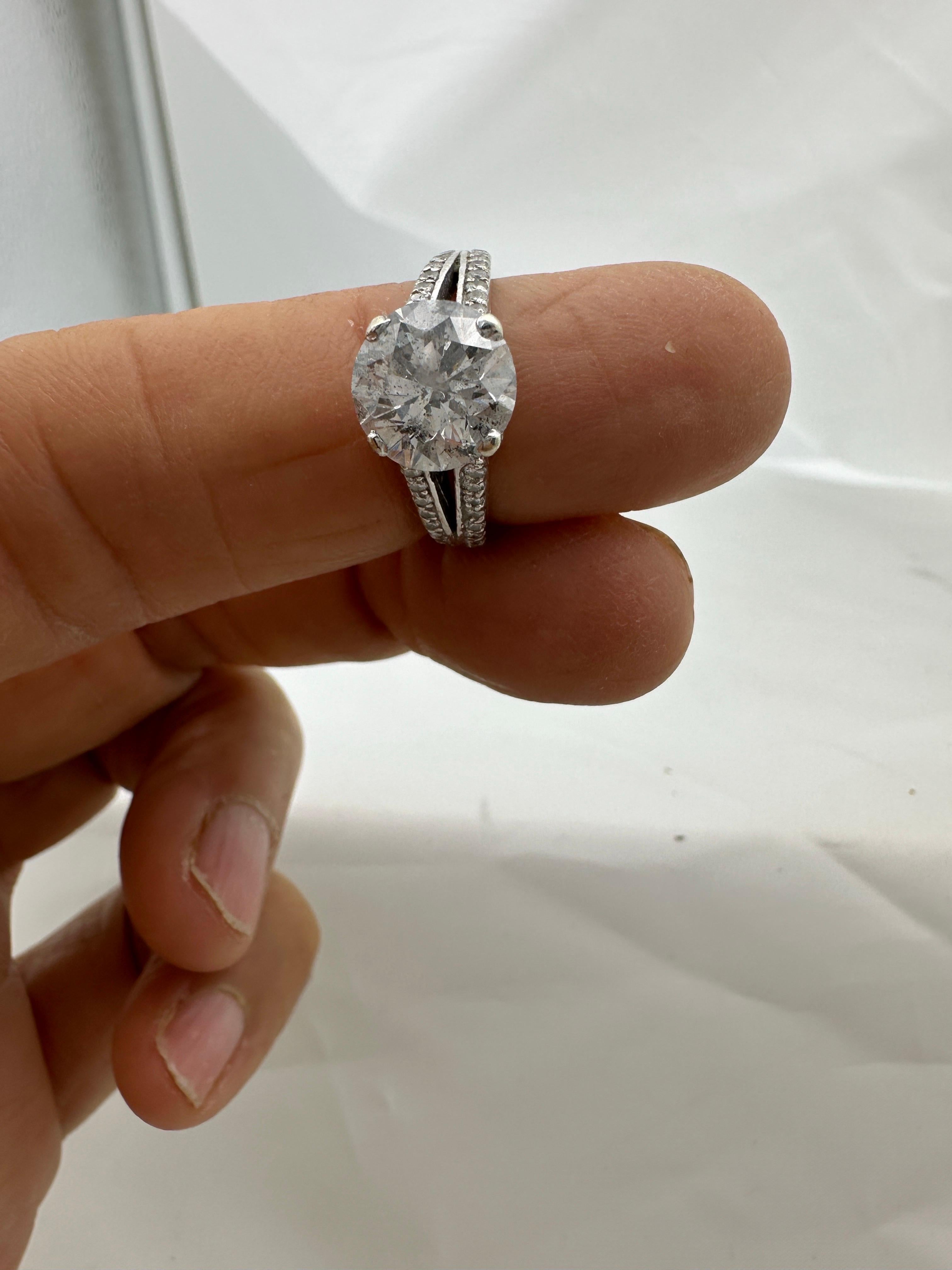 Anello di fidanzamento solitario in oro 14 carati da 2,95 carati con diamante rotondo 3,31ctw in vendita 1