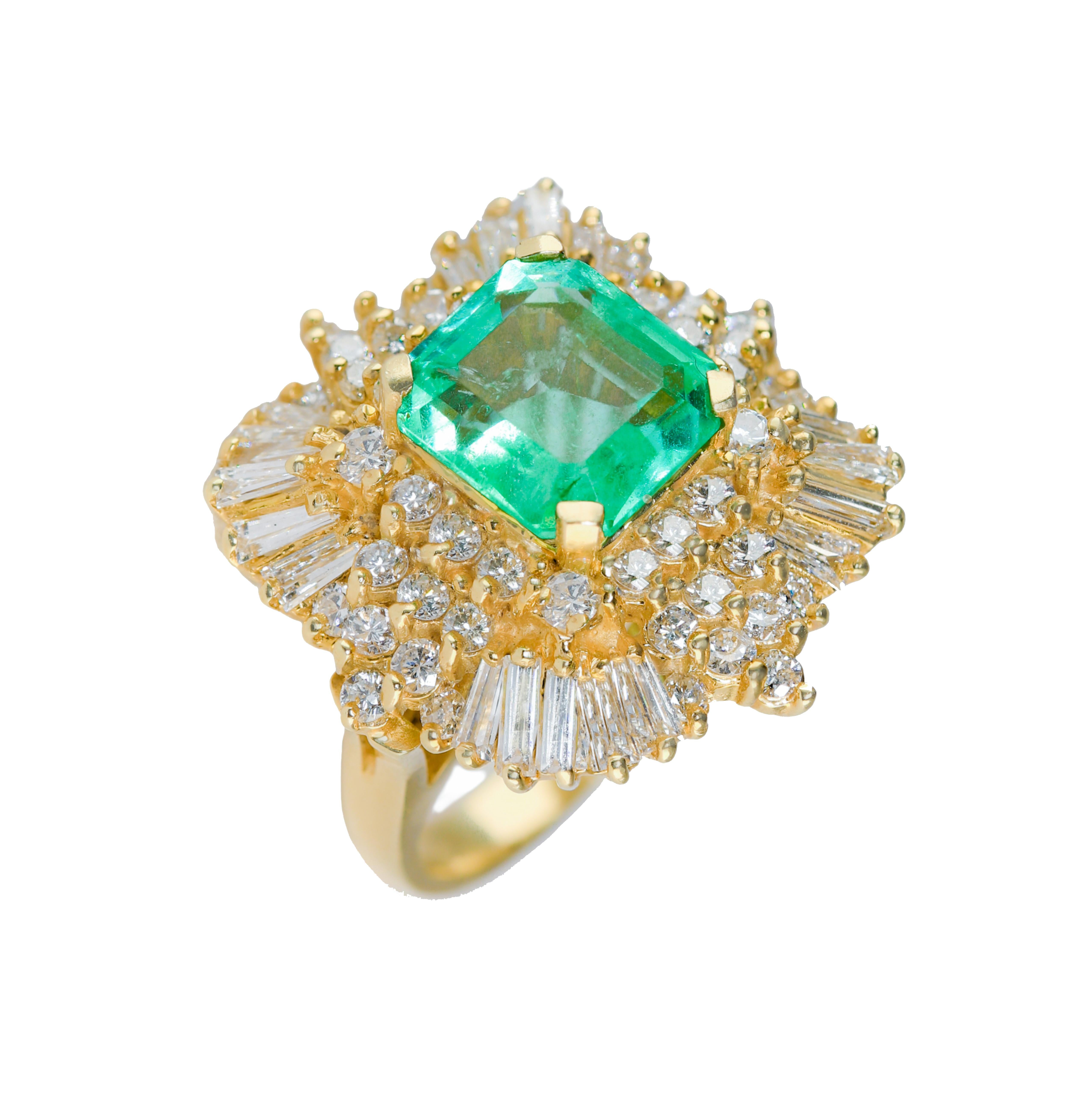 Taille Asscher Bague cocktail ballerine en or 14 carats avec diamants et émeraude de 6,0 carats en vente