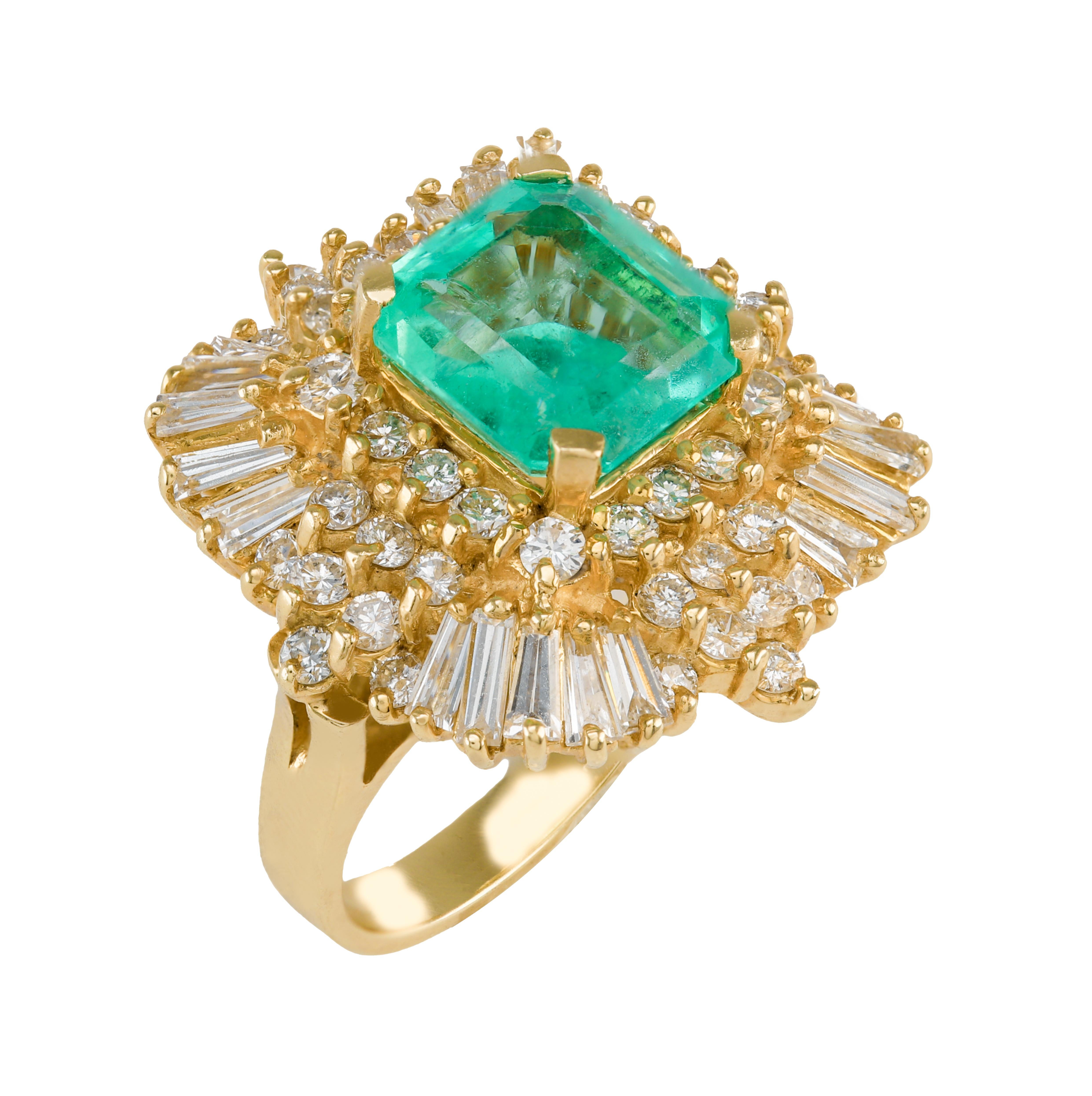 Bague cocktail ballerine en or 14 carats avec diamants et émeraude de 6,0 carats Neuf - En vente à Great Neck, NY