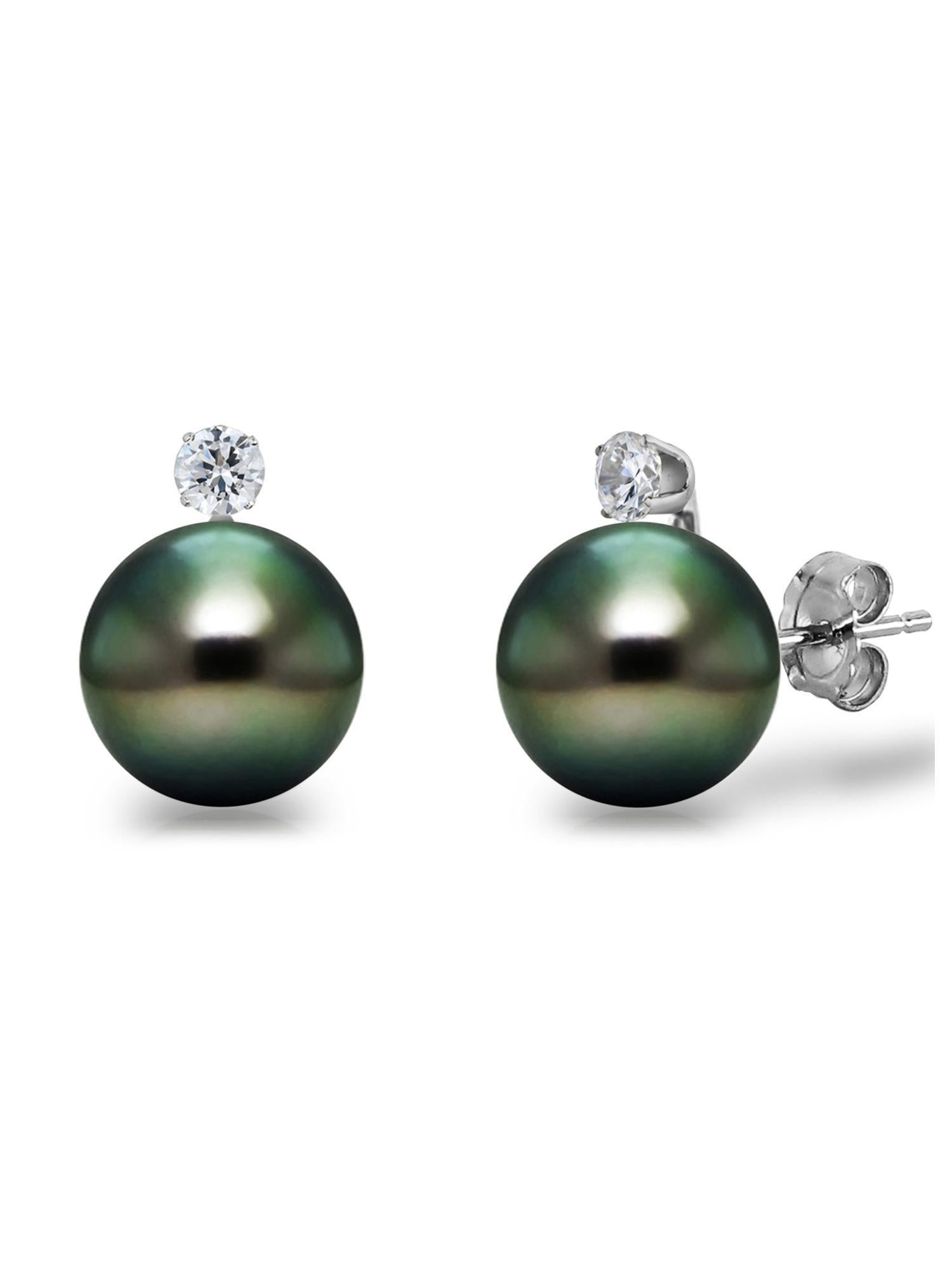 Elegance and simplicity meet in this gorgeous earrings with sparkling diamonds These diamond pearl earrings are a gift everyone will enjoy. A feminine piece of jewelry which can be worn to work, a day at the mall or a wedding party. Always a