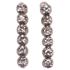 Pendientes Gota Estilo Libre de Oro de 14 Kilates y Diamantes 0,75 Peso Total de Diamantes