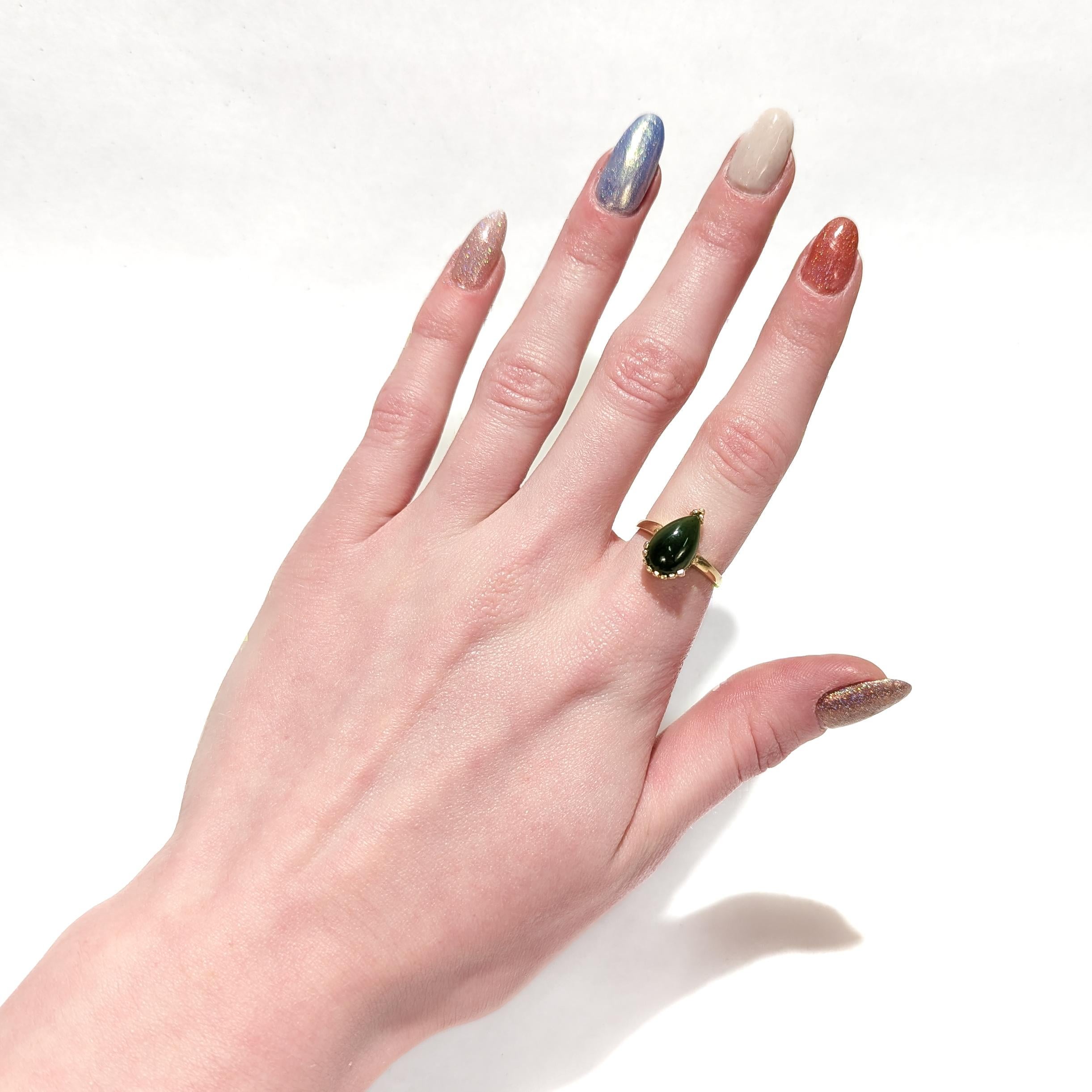 14 Karat Gold and Nephrite Jade Cocktail Ring For Sale 3