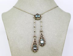 Ensemble collier et boucles d'oreilles en or 14 carats et platine de la période Belle Époque