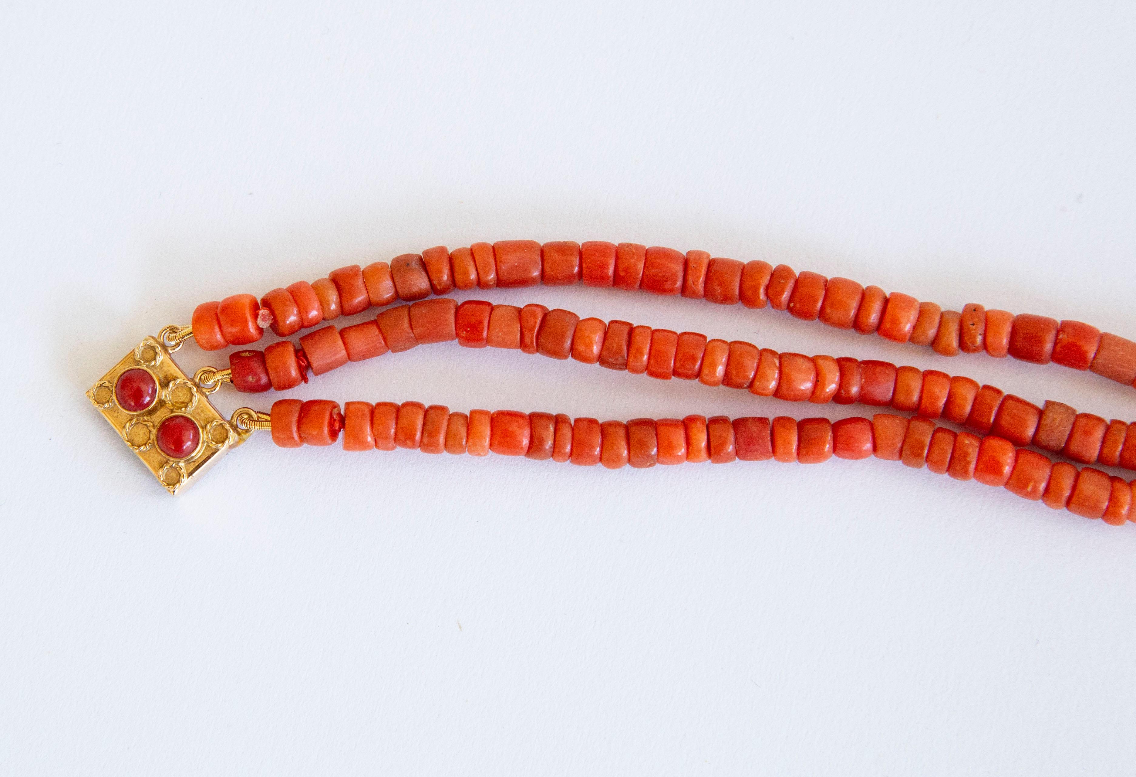 14 Karat Gold and Red Coral Three - Strand Beaded Bracelet Early 20th C For Sale 2