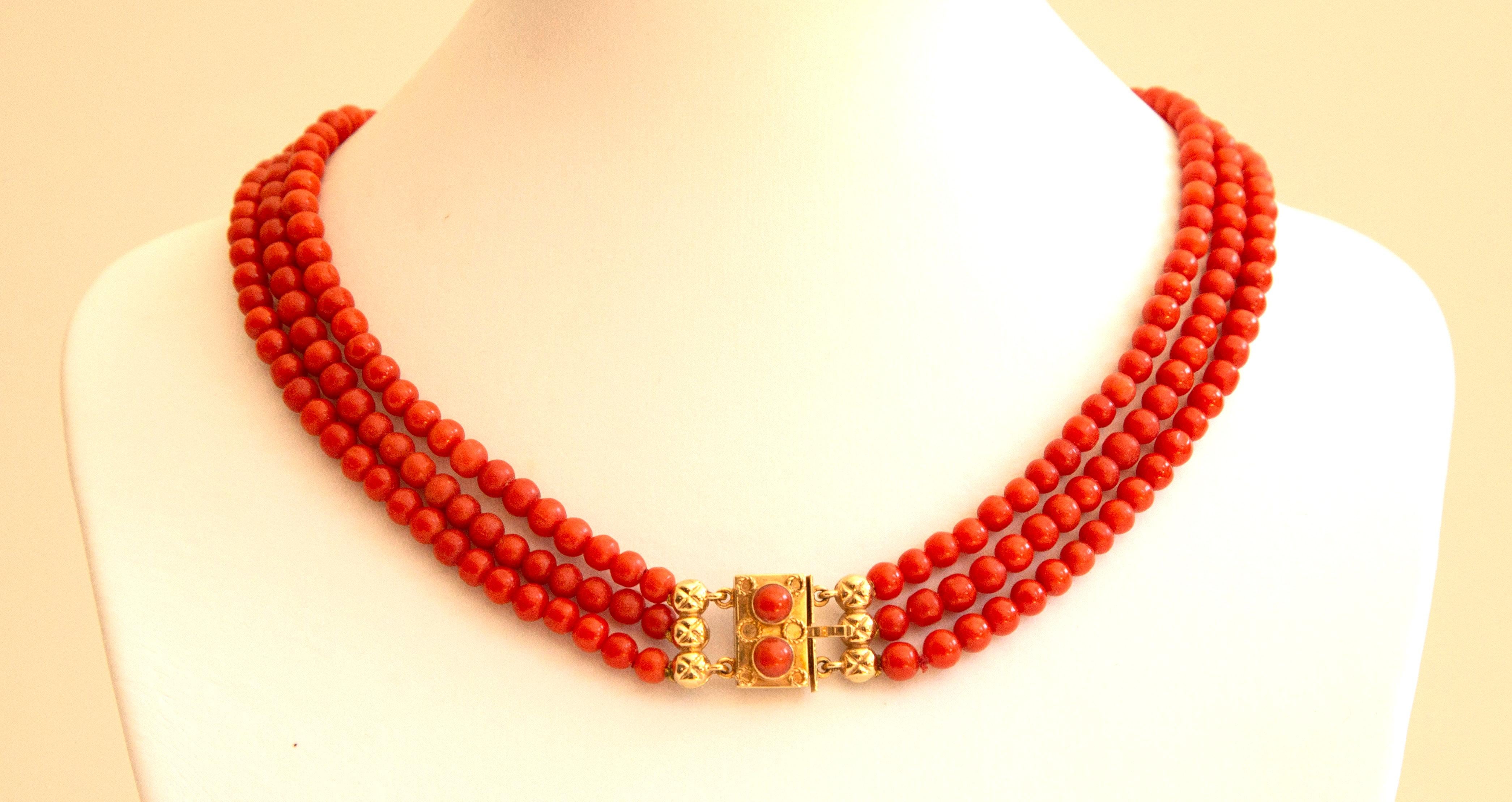 14 Karat Gold and Red Coral Three - Strand Beaded Necklace Early 20th Century For Sale 2