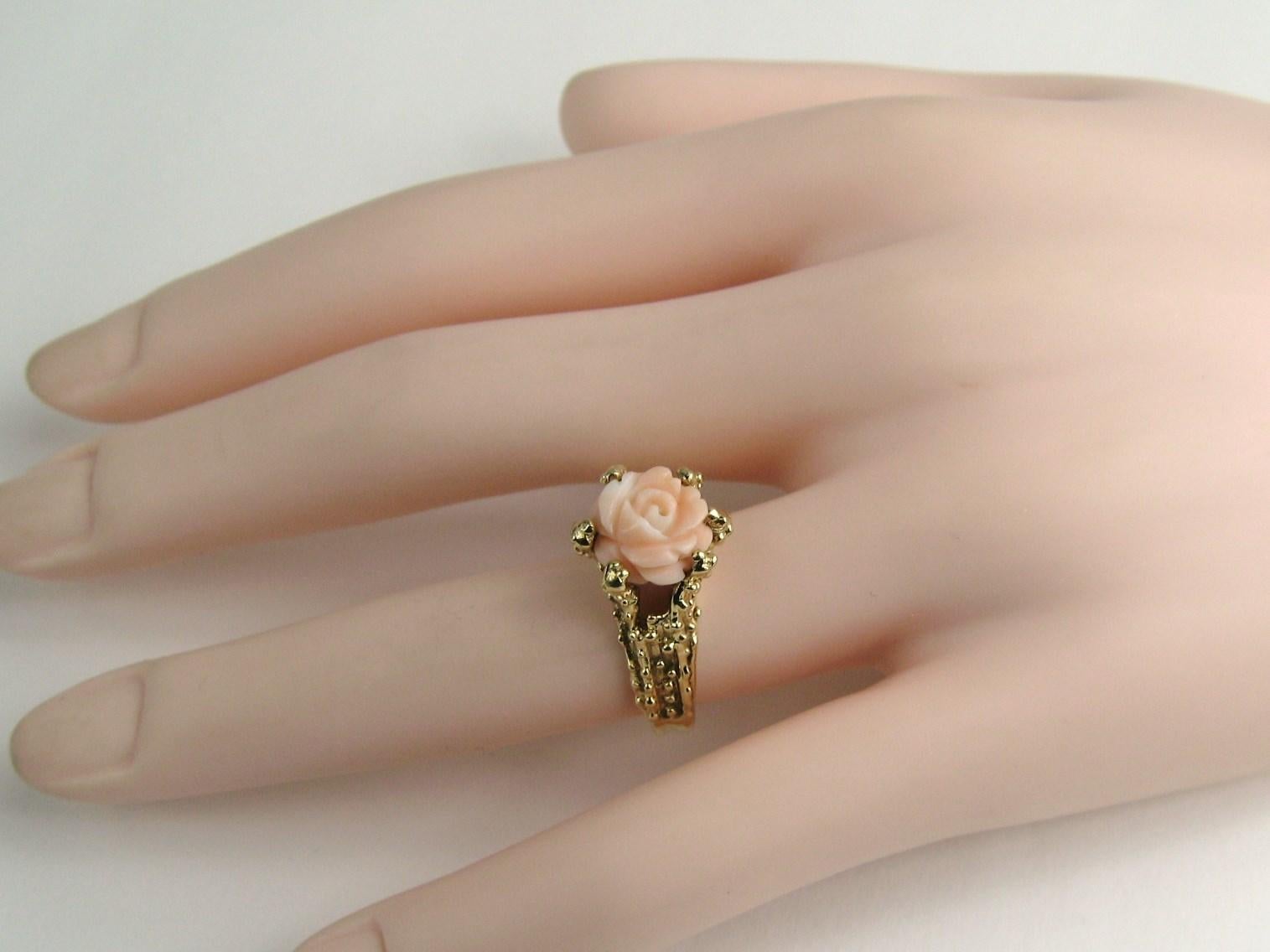 Bague fleur d'ange en or 14 carats et corail avec bague rose Unisexe en vente