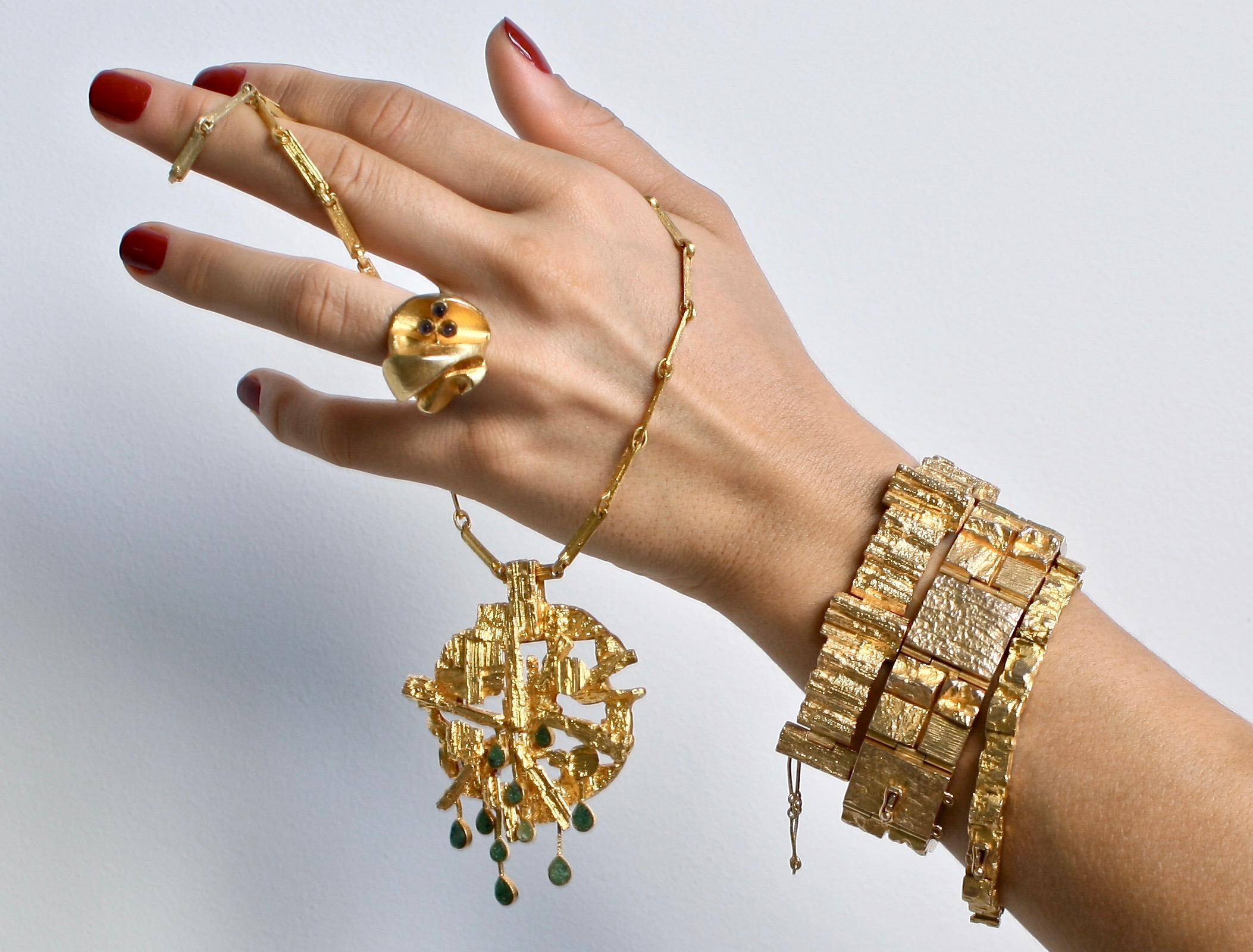 chandan chudi designs in gold