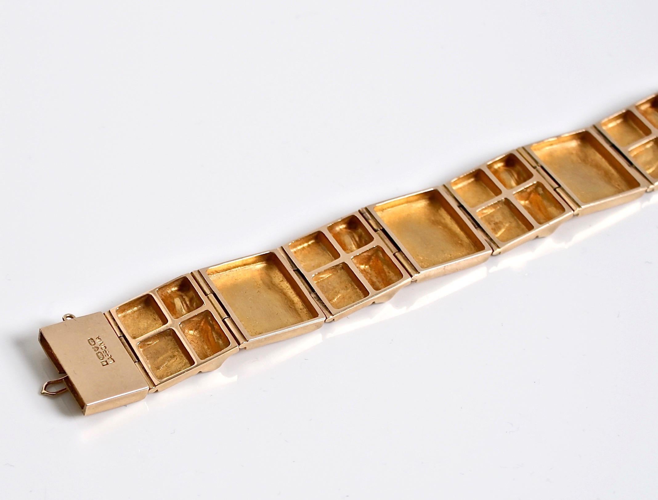14 Karat Gold Bracelet Designed by Bjorn Weckstrom, Finland For Sale 1