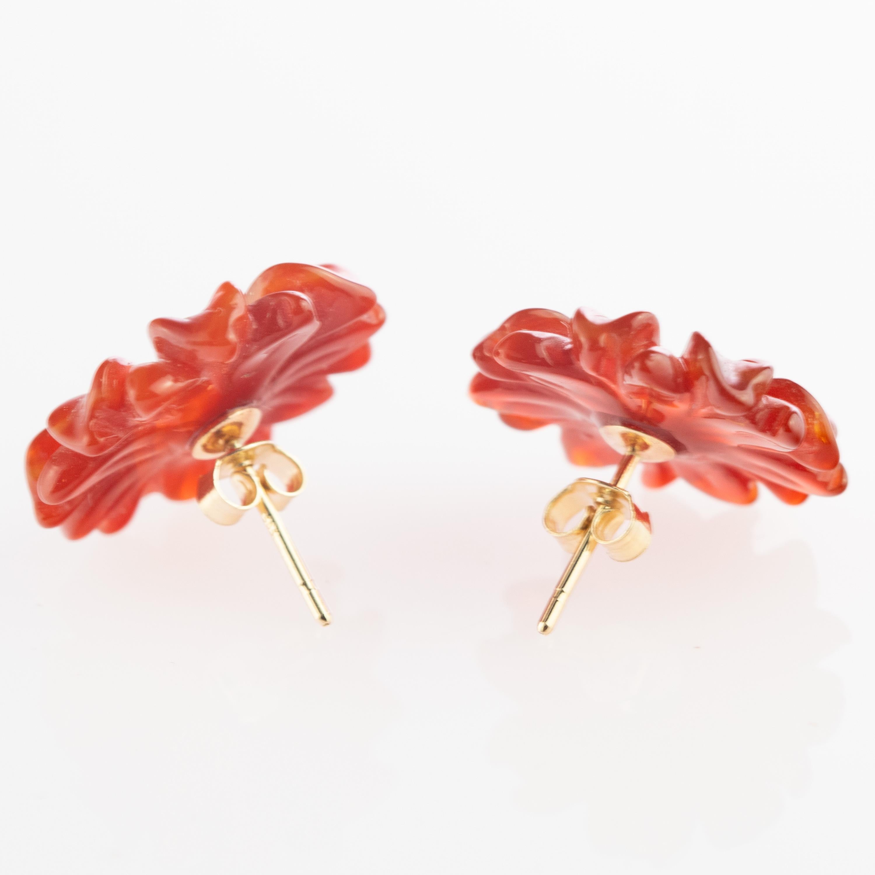 Pendientes de Oro de 14 Kilates Flor de Ágata Marrón Dalia Tallados a Mano en Italia en Nuevo estado para la venta en Milano, IT