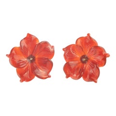 Clous d
oreilles chics en or 14 carats avec fleur en agate marron et clous d
oreilles italiennes sculptées à la main, fabrication artisanale