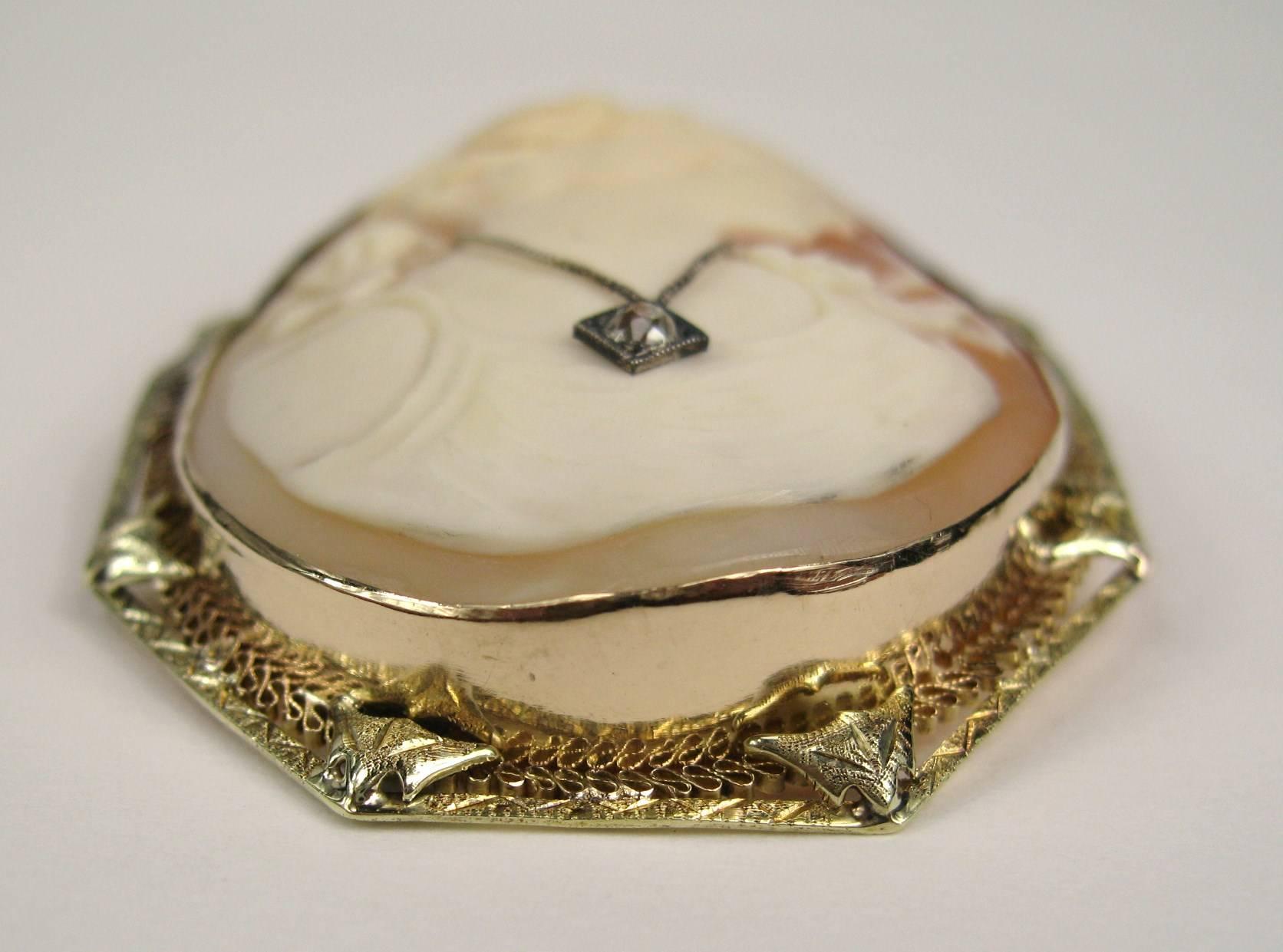 Victorien Broche camée en or 14 carats avec pendentif en diamants en vente
