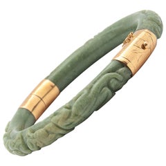 Vintage 14 Karat Gold Carved Jade Hinged Bangle Bracelet