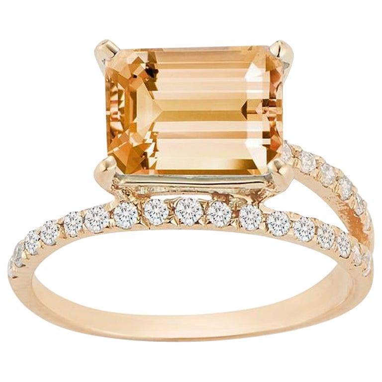 For Sale:  14 Karat Gold Citrine Point of Focus Ring