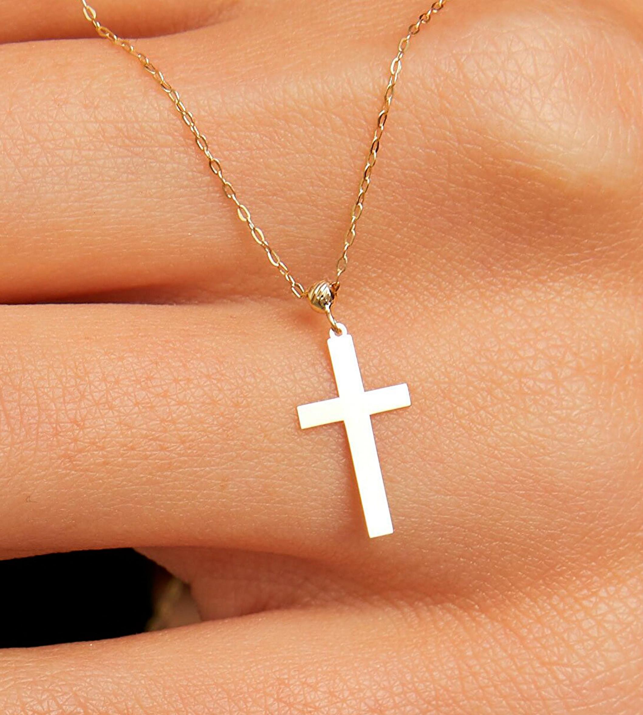 14 Karat Gold Cross Pendant Necklace, Tiny Cross Necklace In New Condition In Istanbul, TR