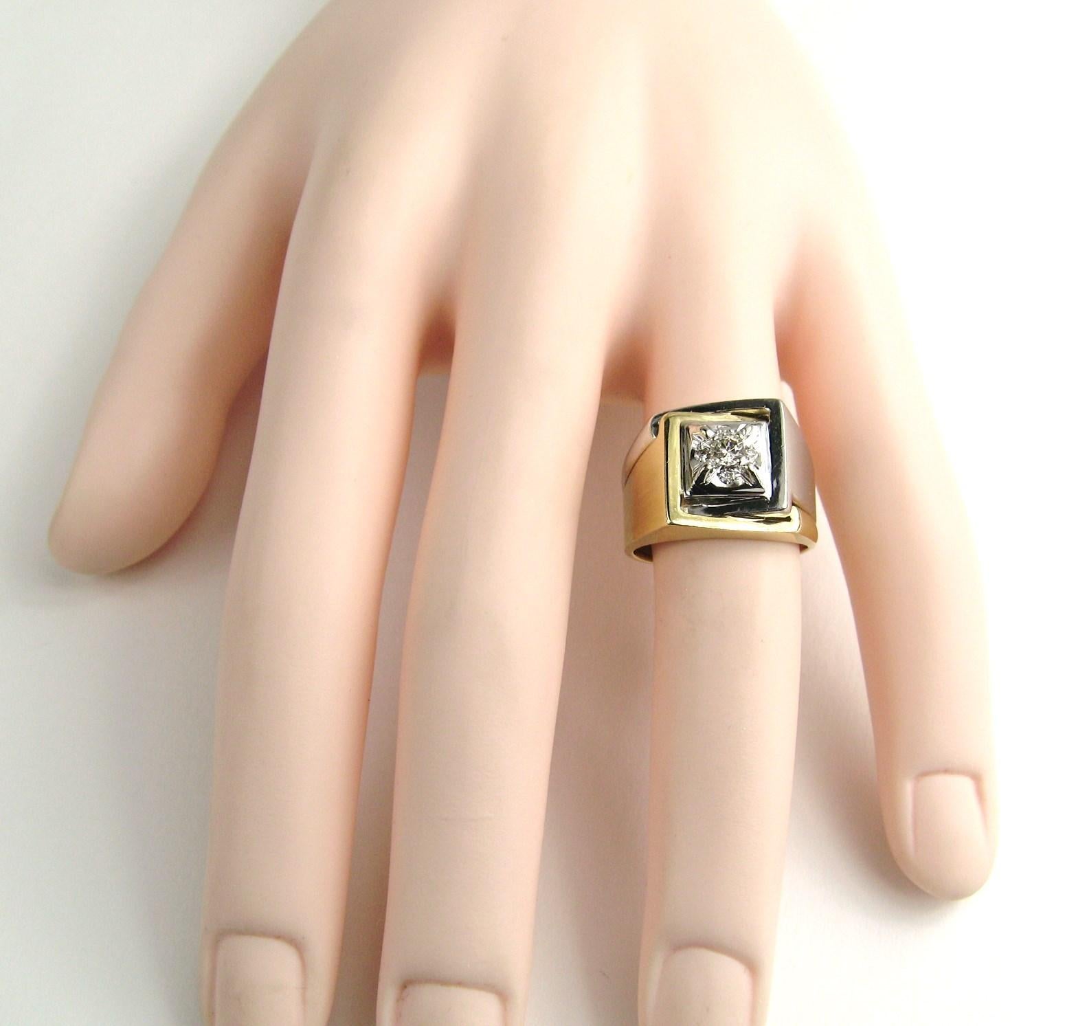 Retro 14 KT Gold Diamond Ring White & Yellow 1960s  For Sale