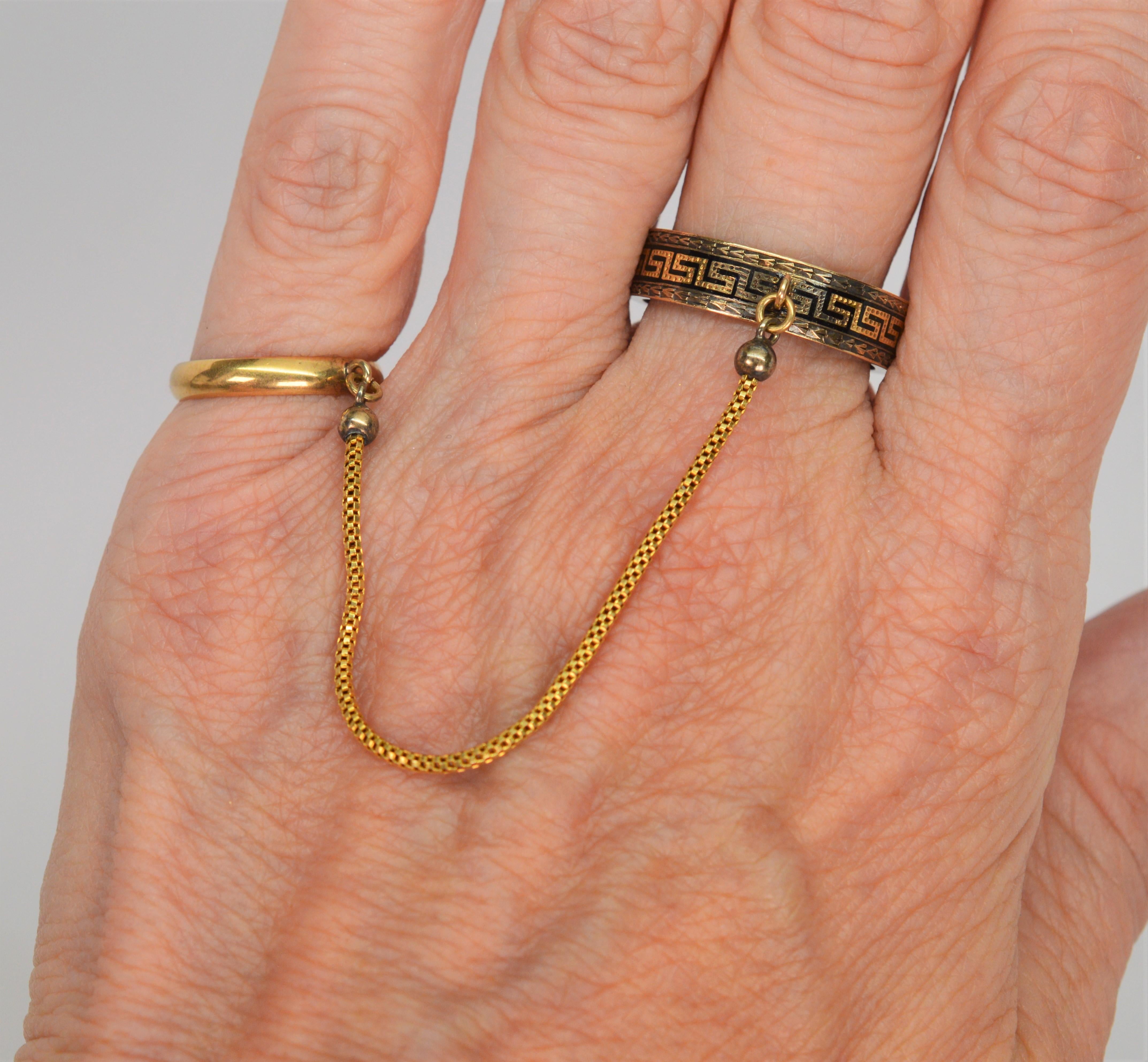 14 Karat Gold Double Handcuff Band Ring Set In Good Condition In Mount Kisco, NY