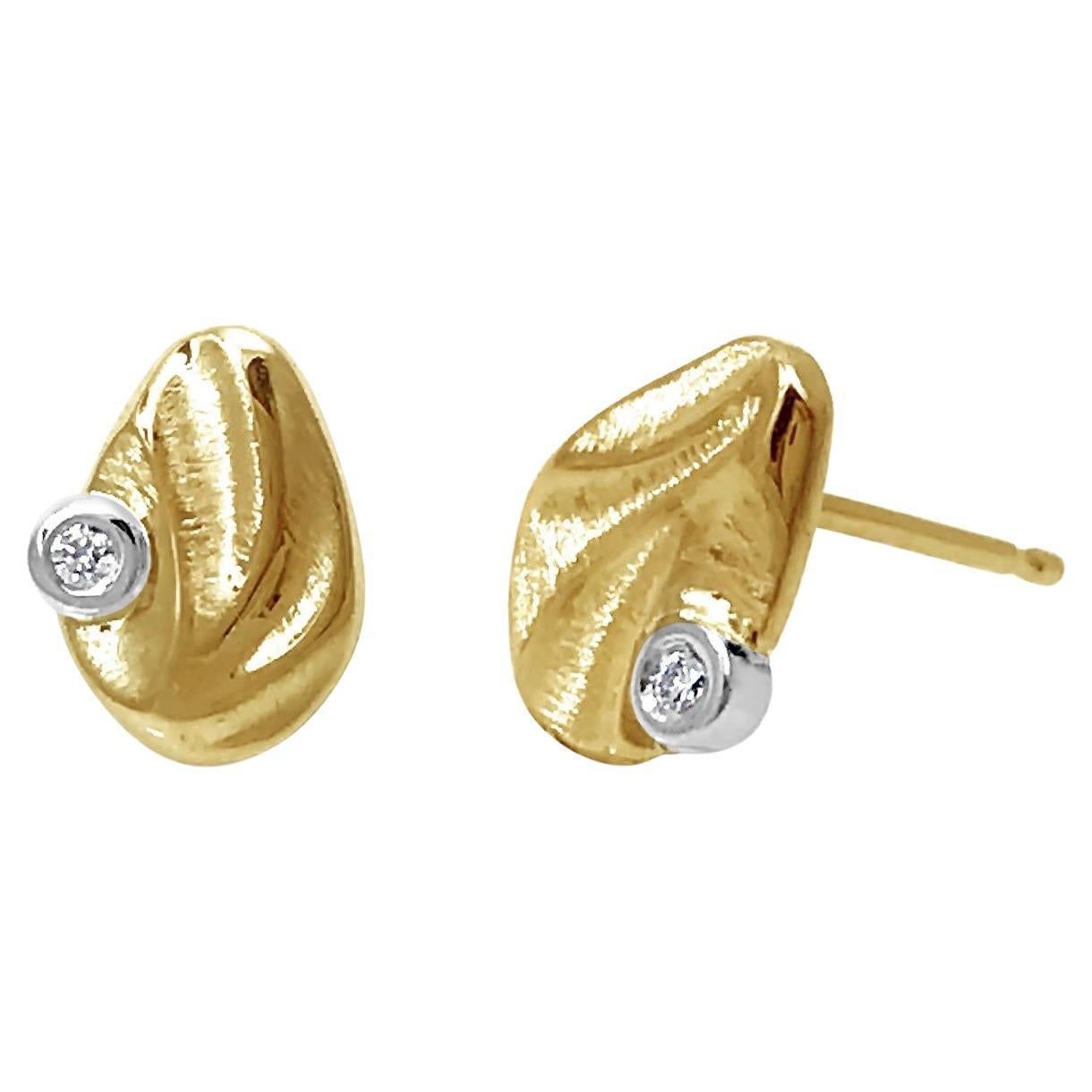 14 Karat Gold Dune Textured Pebble Studs with Diamond Accents from K.MITA For Sale