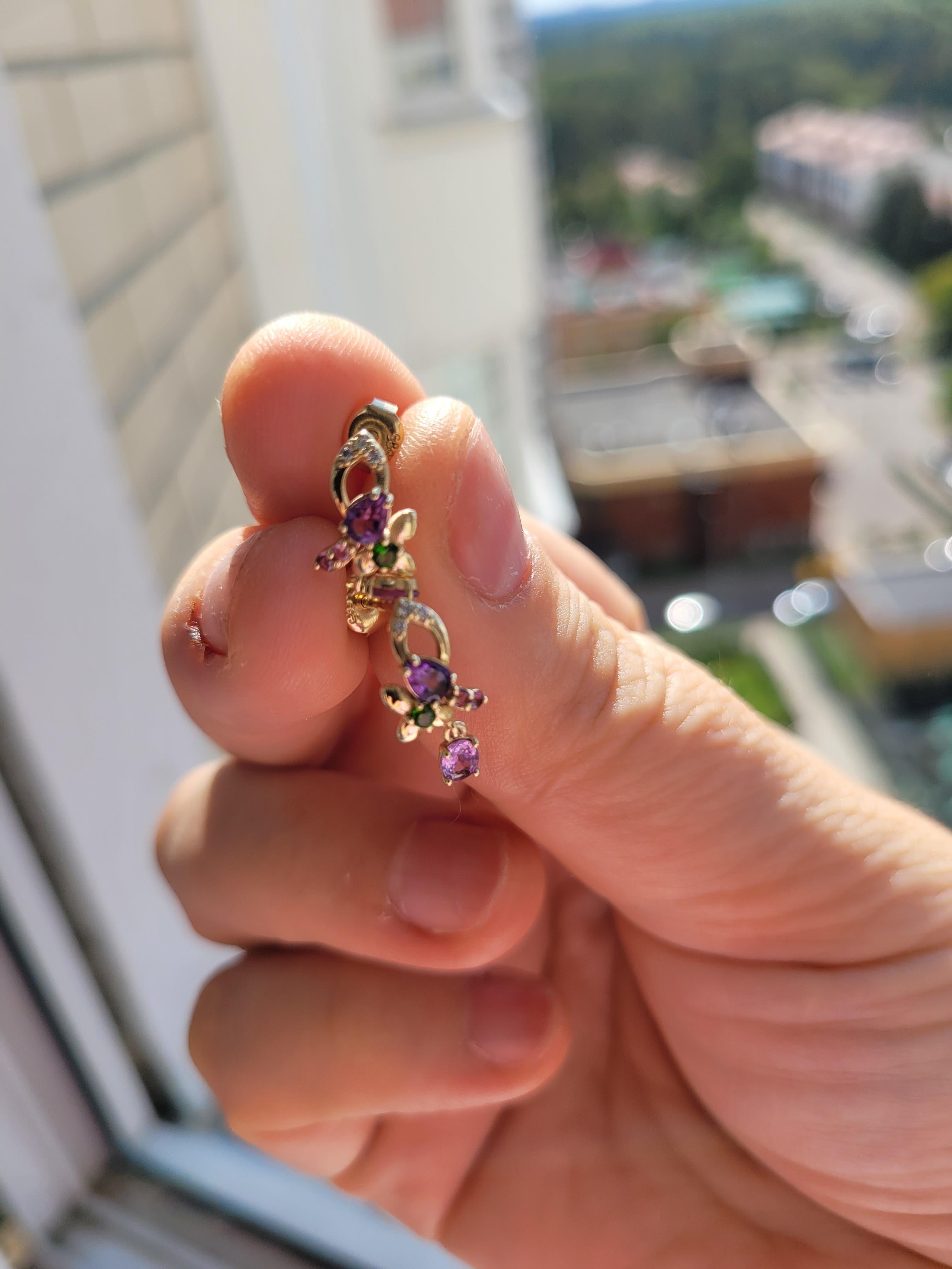 Pendientes de Oro de 14 Kilates con Zafiros y Piedras Multicolores en venta 6