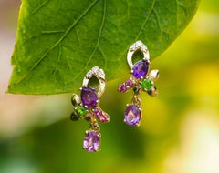 Clous d'oreilles or 14 carats avec saphirs et pierres précieuses multicolores
