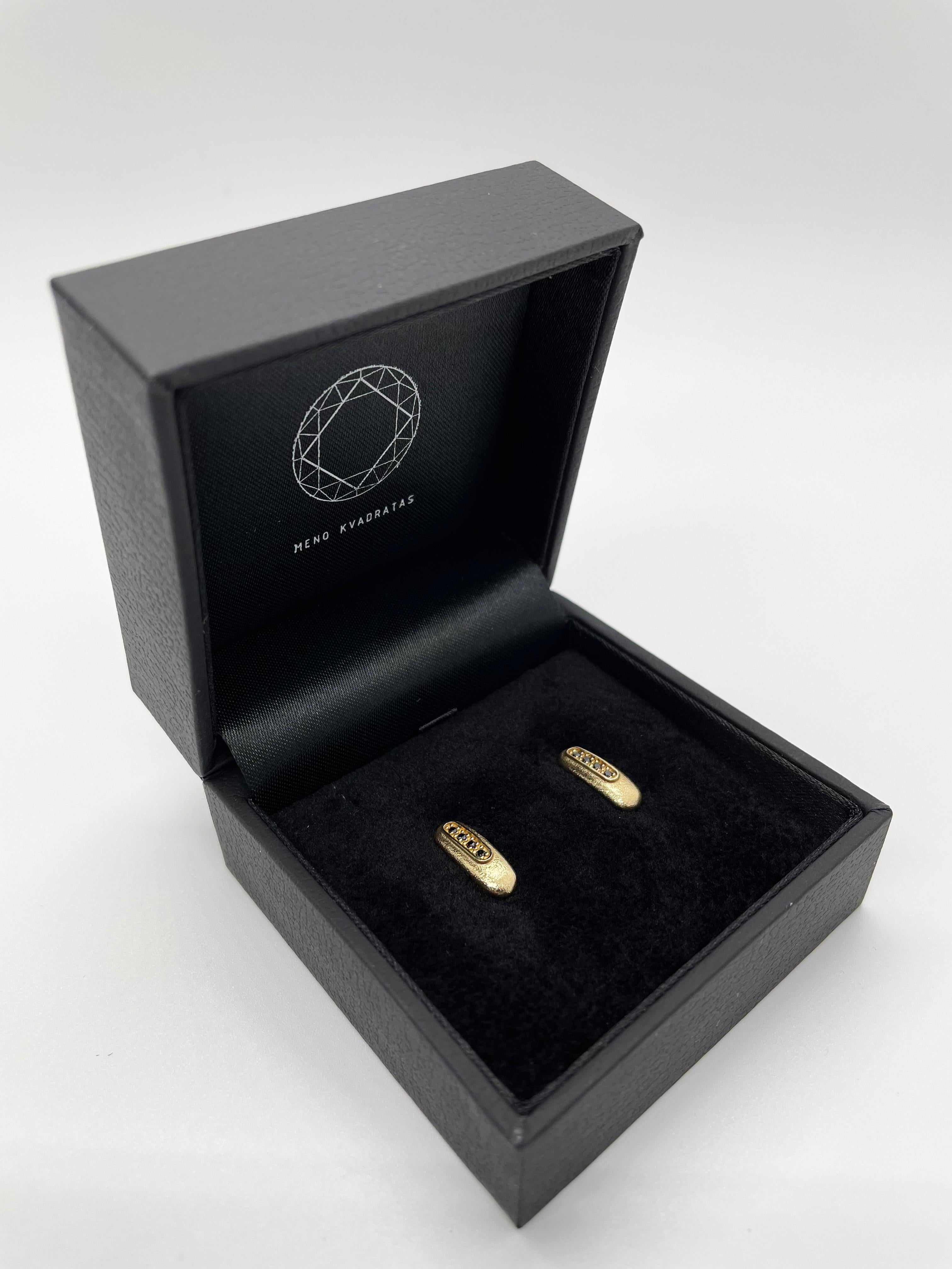 14-Karat Gold Earrings with 8 Black Diamonds For Sale 2