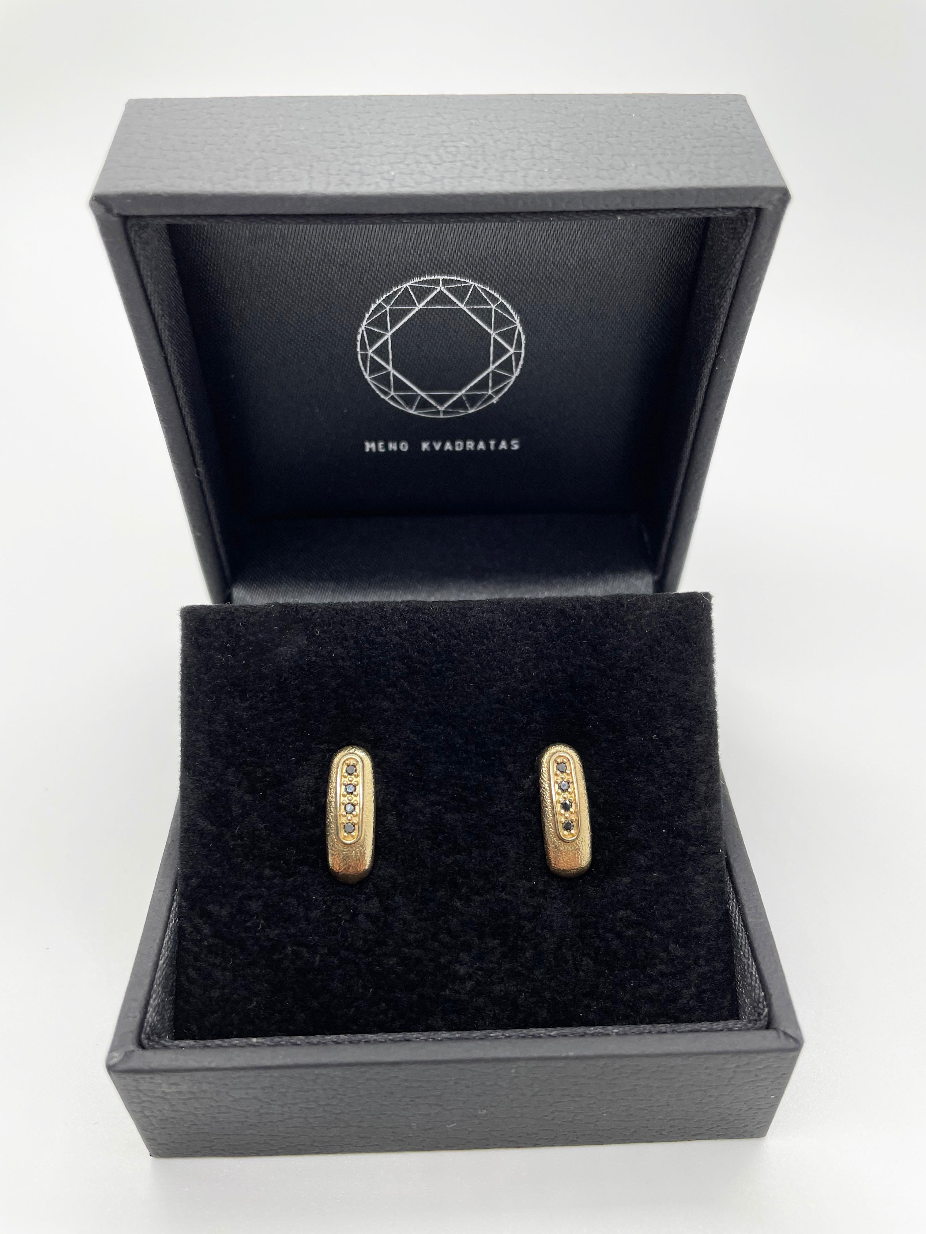 14-Karat Gold Earrings with 8 Black Diamonds For Sale 3