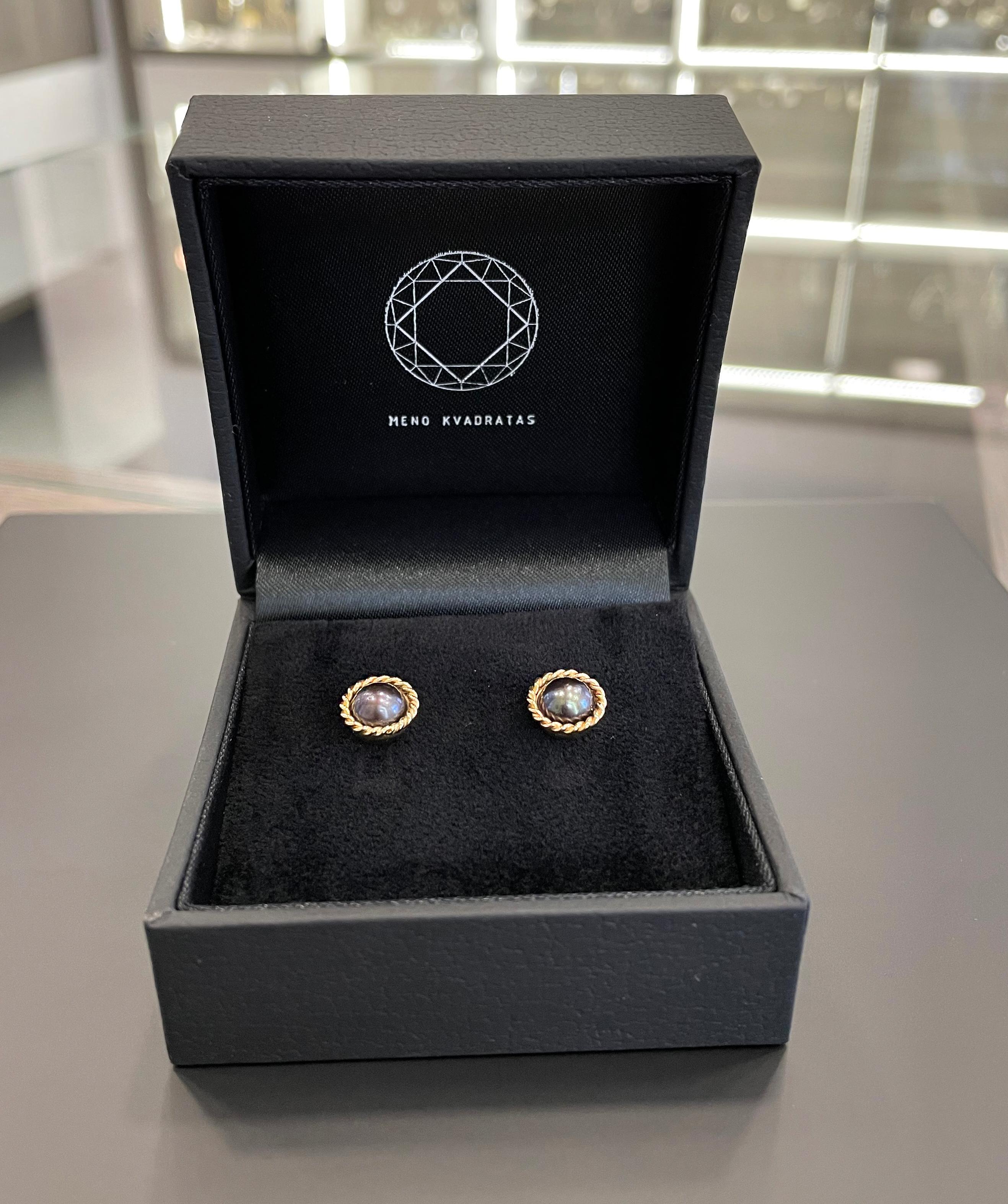 14-Karat Gold Earrings with Black Pearls In New Condition For Sale In Kaunas, LT