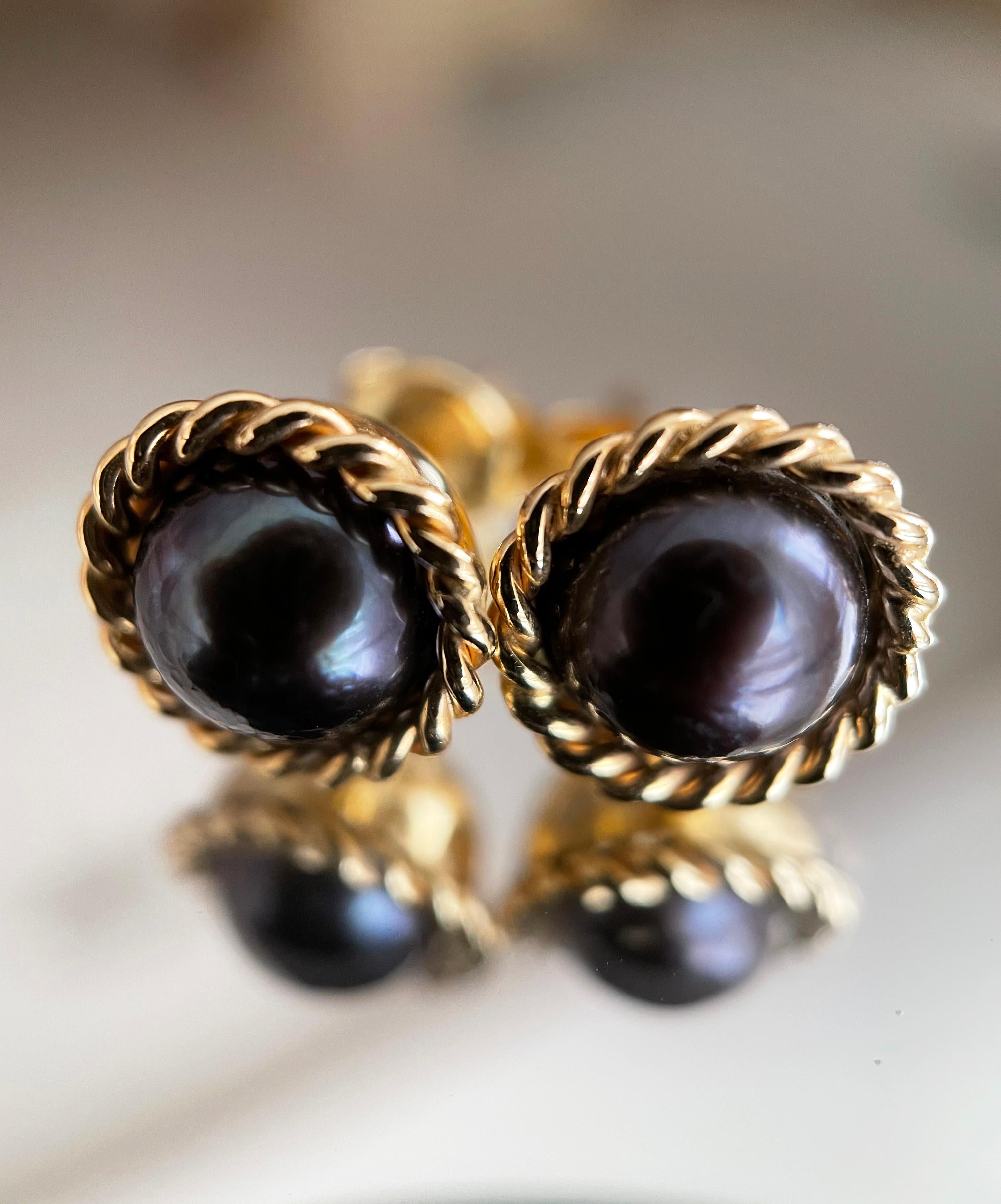 Women's 14-Karat Gold Earrings with Black Pearls For Sale
