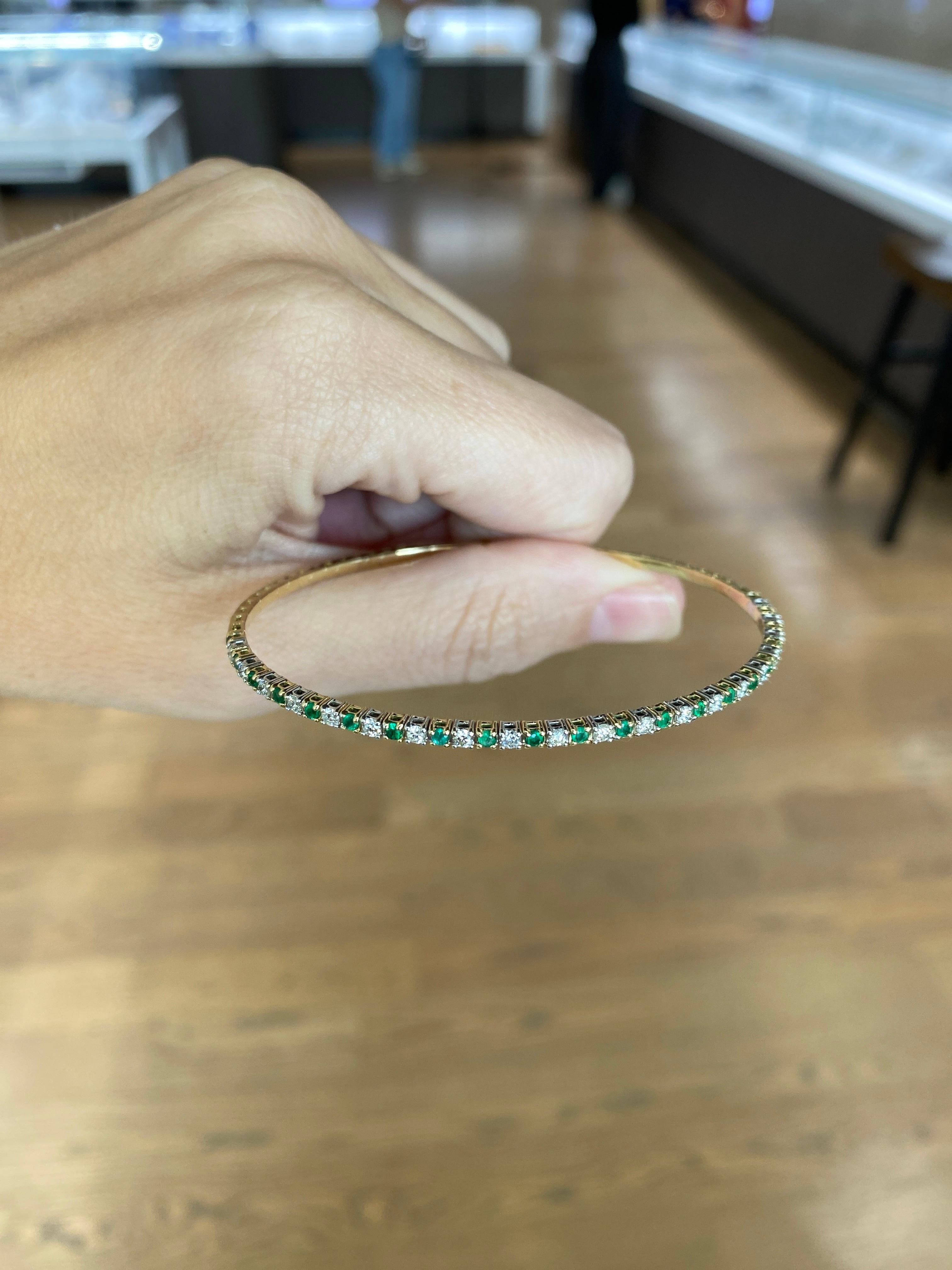 14 Karat Gold Smaragd und Diamant Flexible Armspange 10