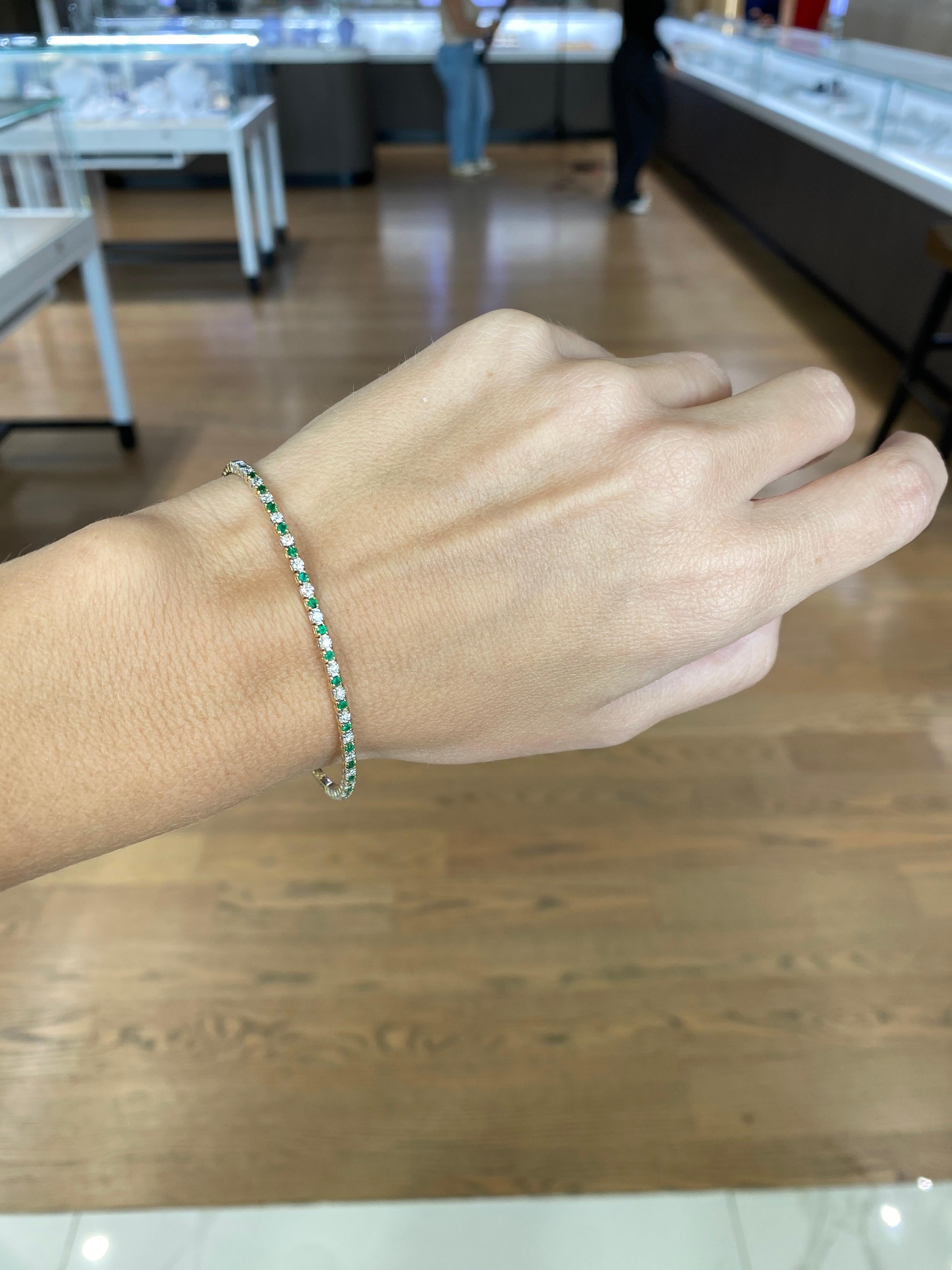 14 Karat Gold Smaragd und Diamant Flexible Armspange für Damen oder Herren