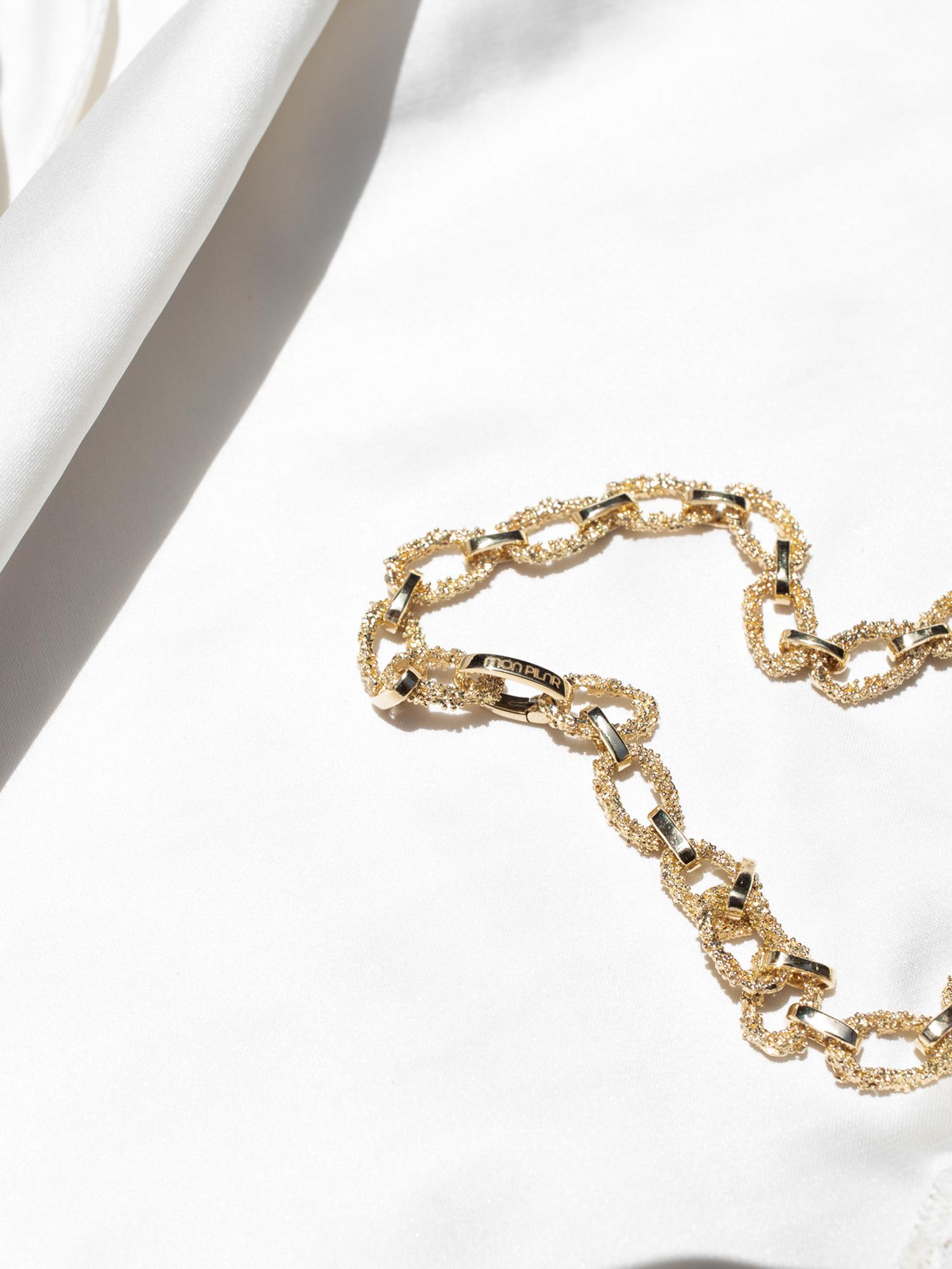 14 Karat Gold Etruscan Granulation Chain Link Necklace by Mon Pilar In New Condition For Sale In Brooklyn, NY