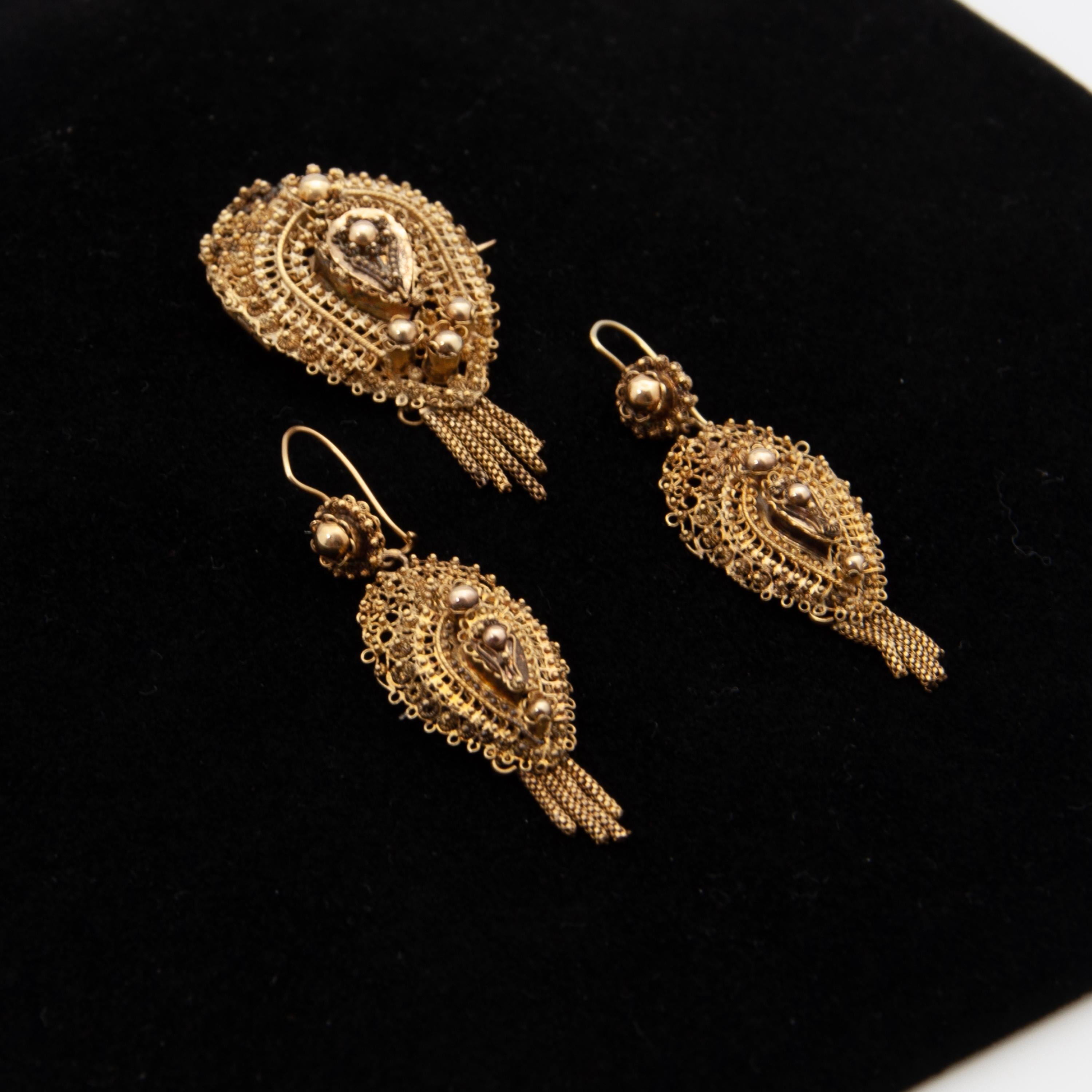 14k gold filigree earrings