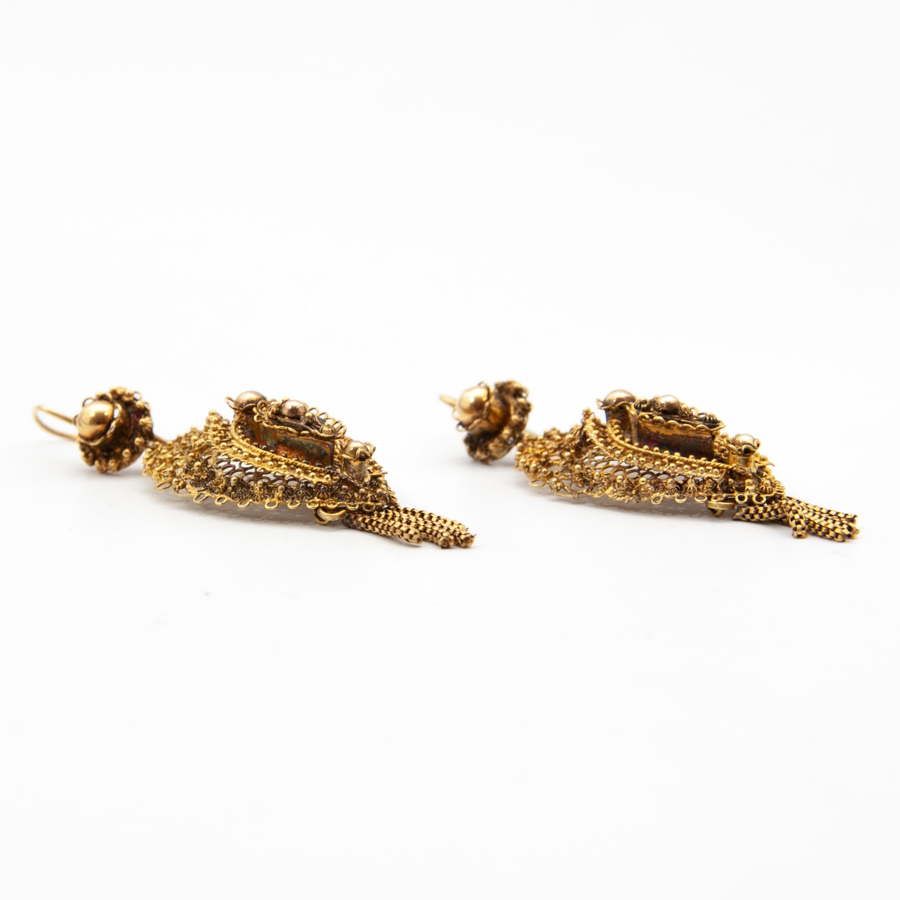 Women's Antique 1880's 14K Gold Filigree Earrings and Brooch For Sale
