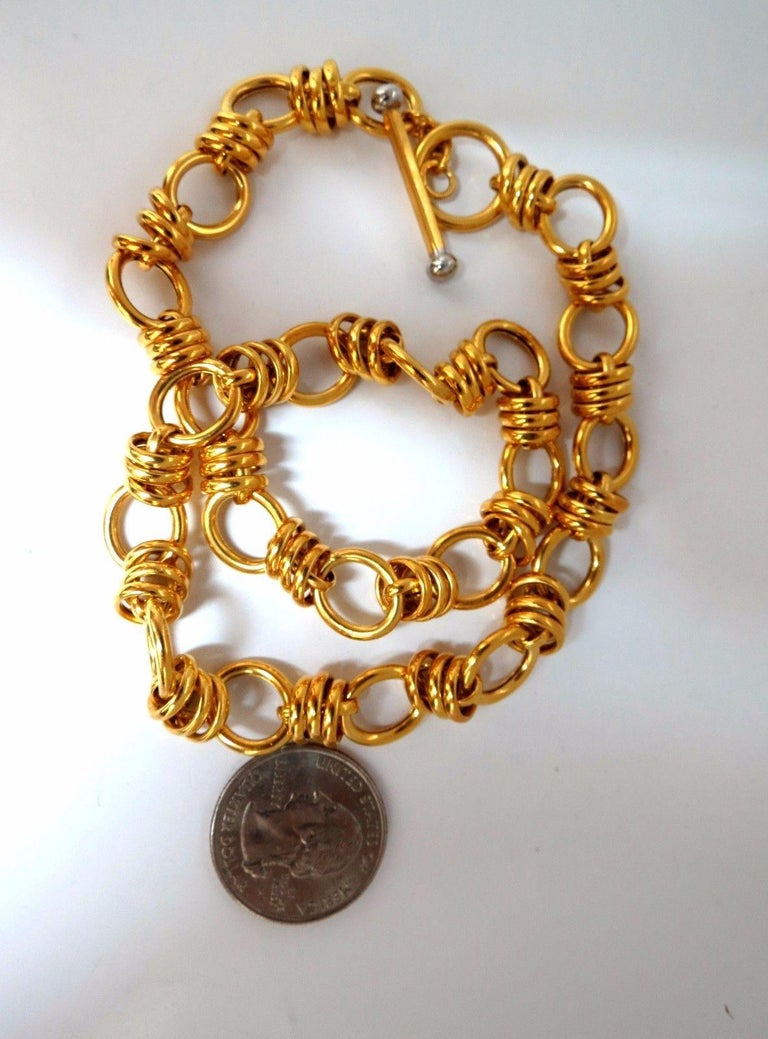 14 Karat Gold Floating Circles Toggle Link Necklace For Sale at 1stDibs