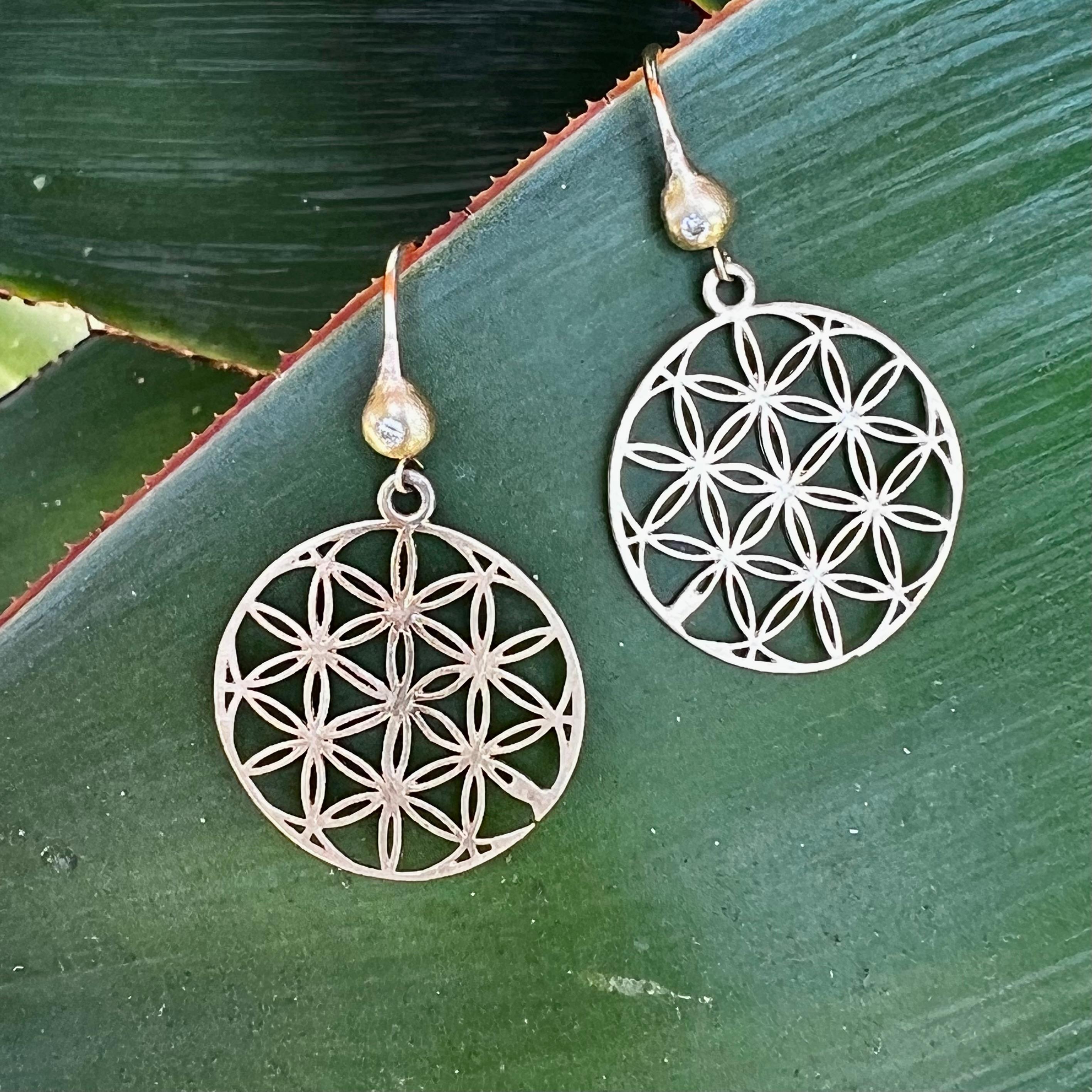 Modernist 14 Karat Gold 'Flower of Life' Discs with Diamond Tops Drop Earrings For Sale