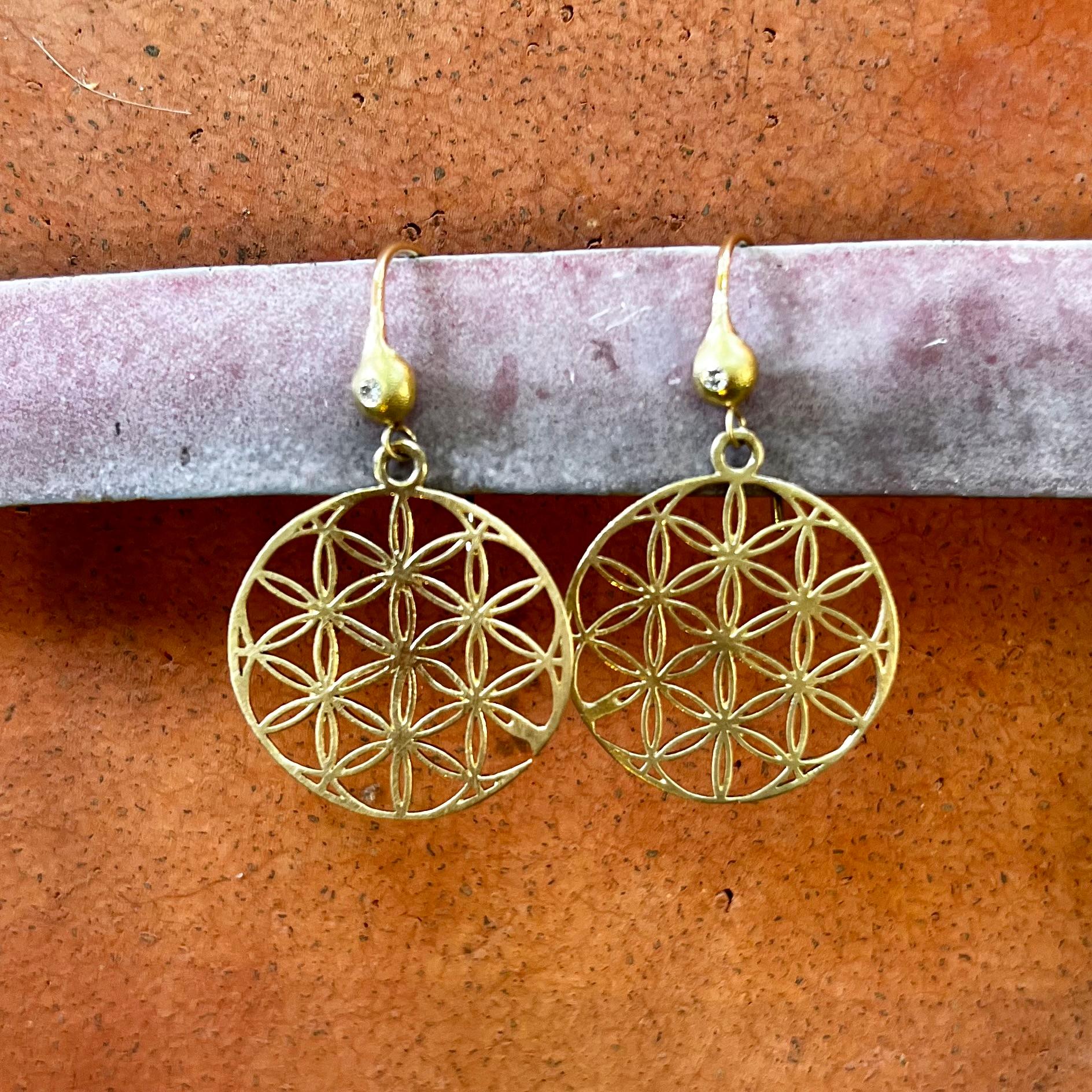 14 Karat Gold 'Flower of Life' Discs with Diamond Tops Drop Earrings In New Condition For Sale In Berkeley, CA