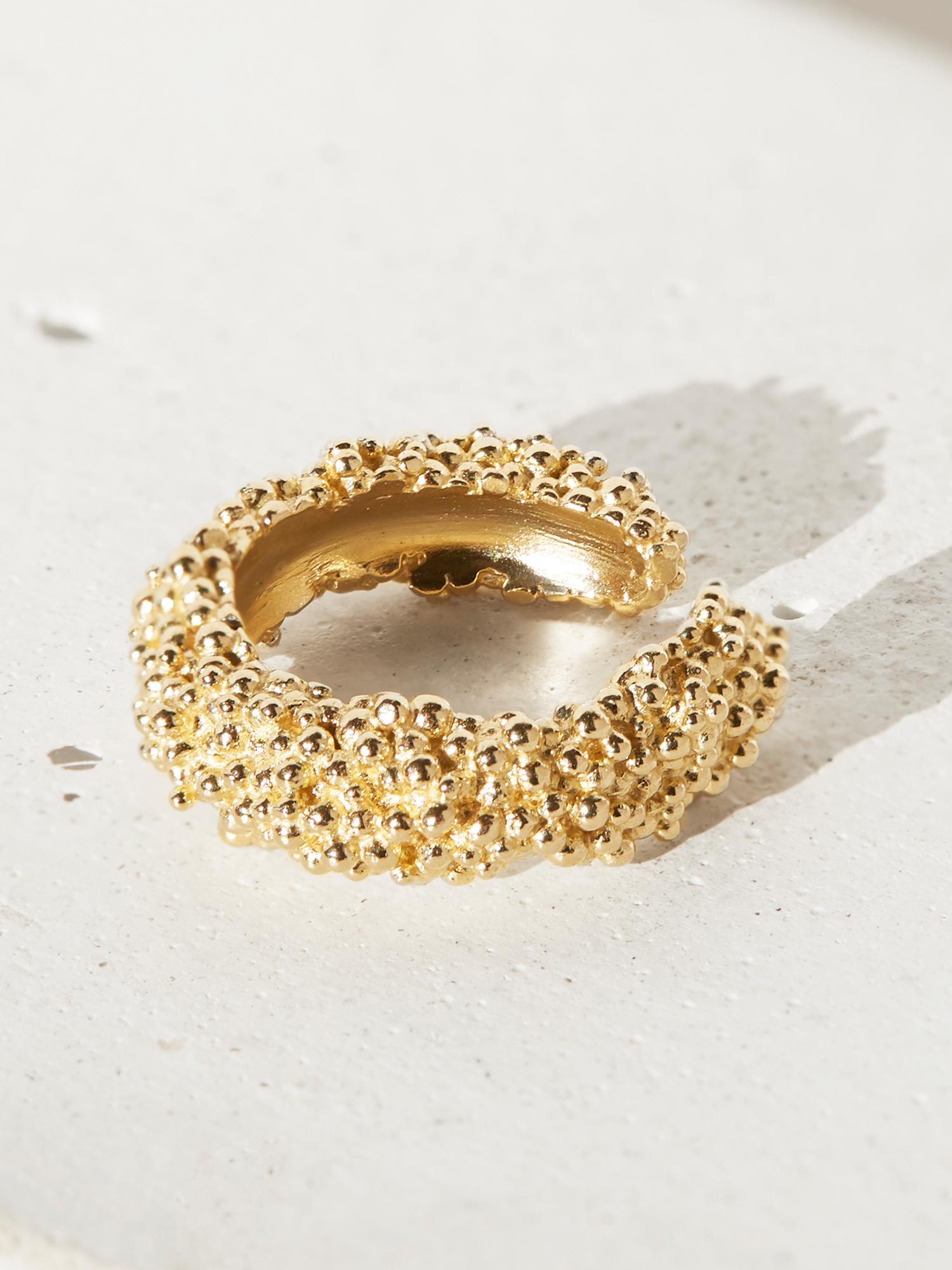 14 Karat Gold Granulation Style Ear Cuff by Mon Pilar In New Condition For Sale In Brooklyn, NY