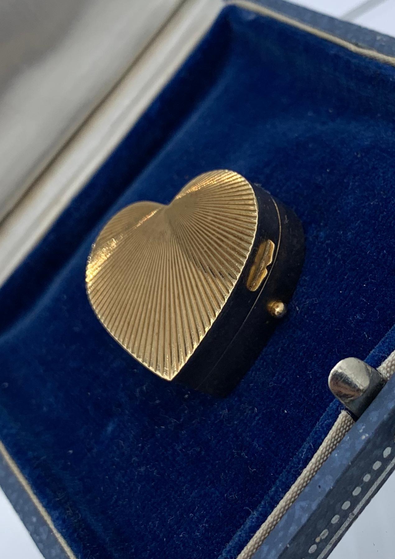 14 Karat Gold Heart Box Jewelry Dresser Pill Patch Ring Box For Sale 1