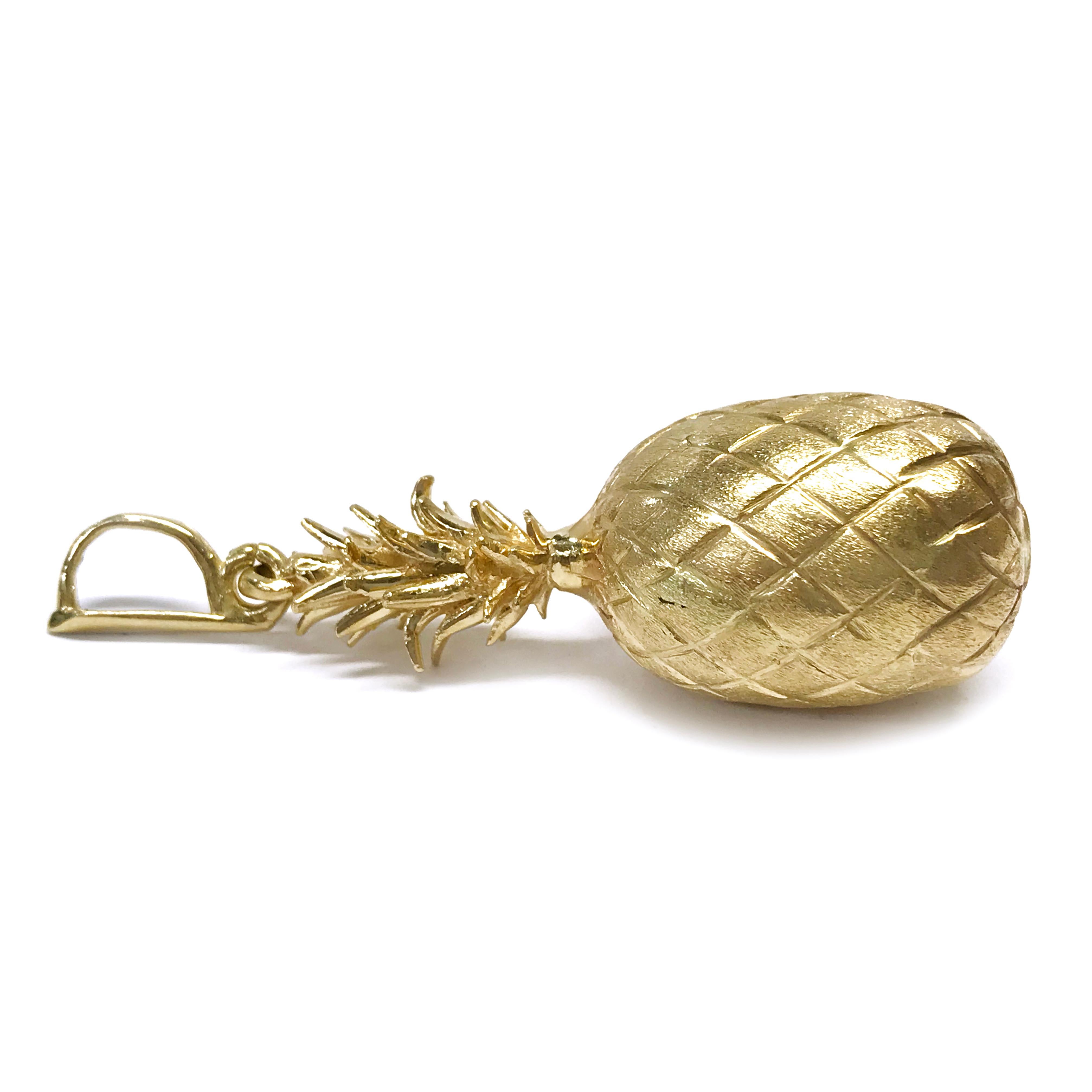 14k gold pineapple pendant