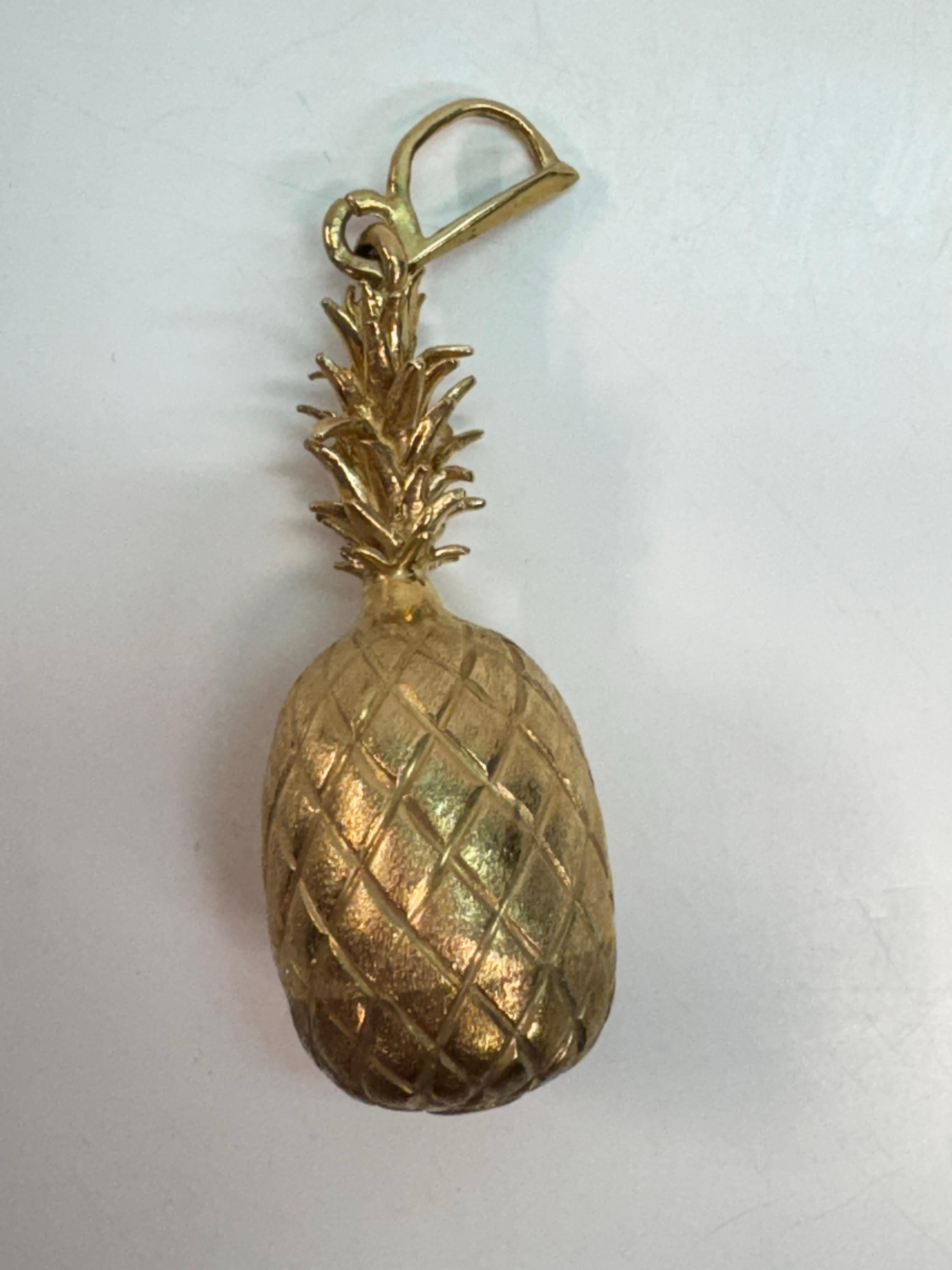Women's or Men's 14 Karat Gold Heavyweight Pineapple Pendant For Sale