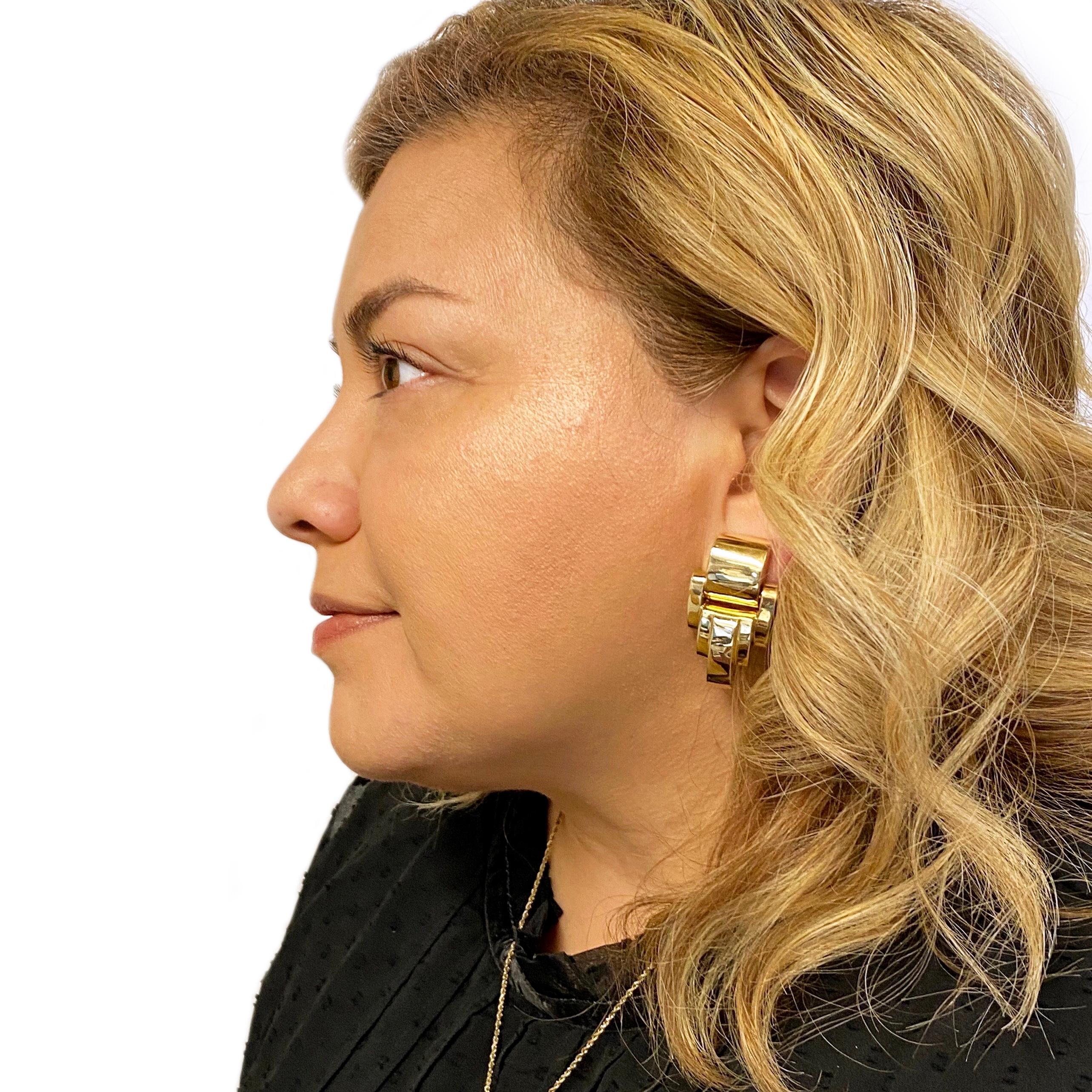 Boucles d'oreilles festonnées lourdes en or jaune Pour femmes en vente