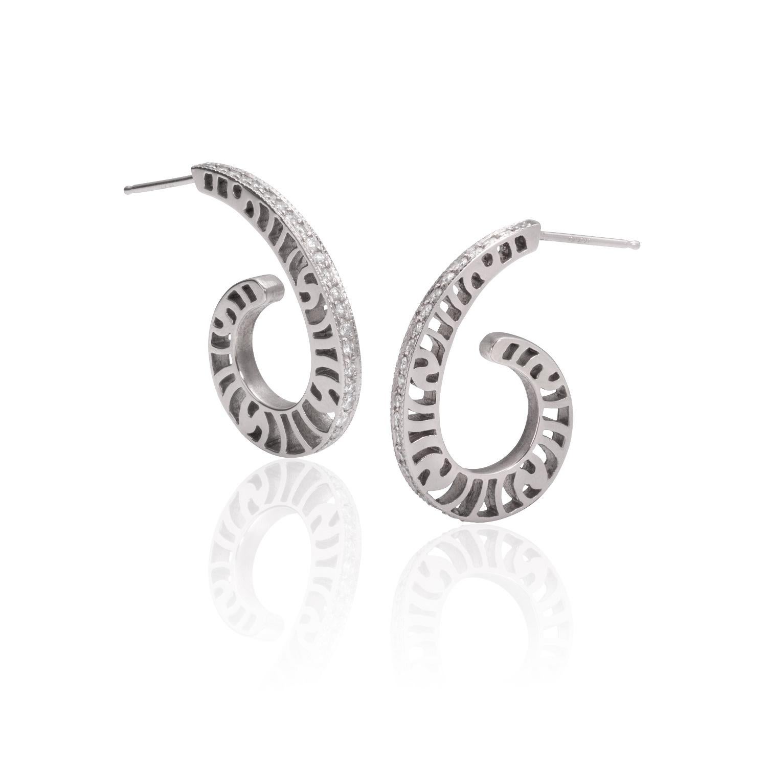 14 Karat Gold Hoop Earrings with Flush-Set Diamonds For Sale 1
