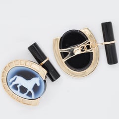 14 Karat Gold Horse Carving Cameo Horse-Shoe Onyx Cufflinks